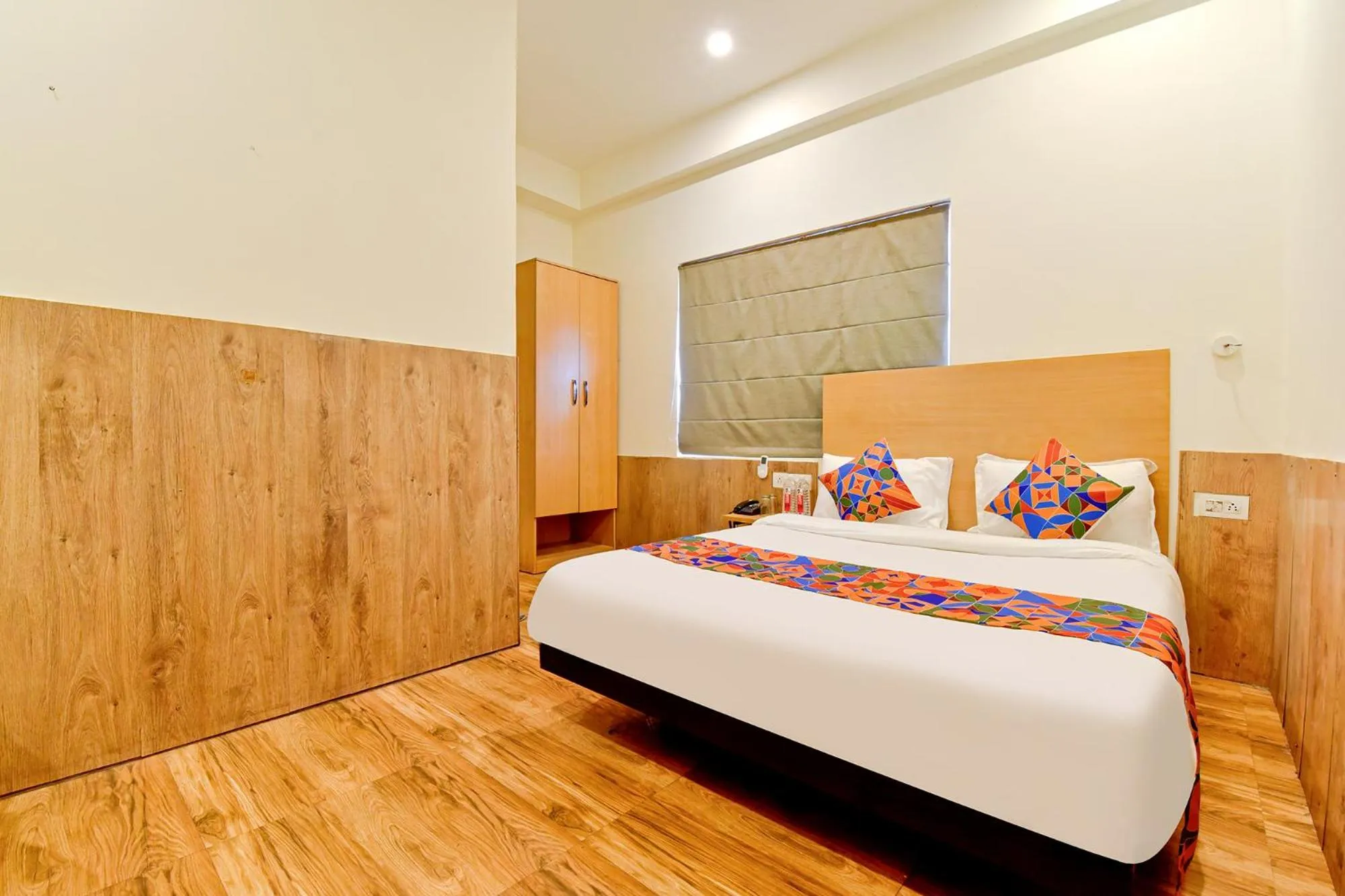 Bed in OYO 79651 TownHouse OTH Buddhi