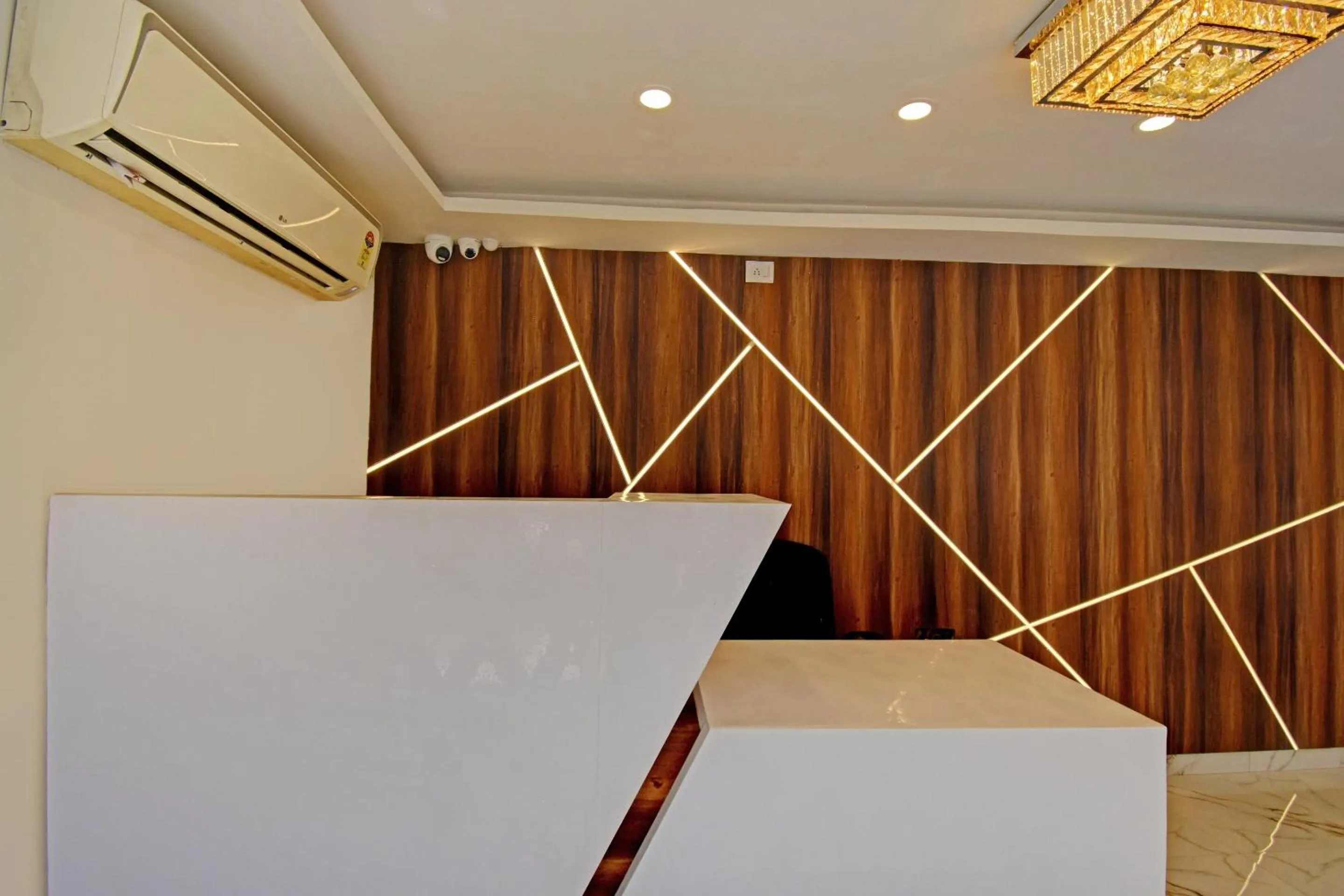 Lobby or reception in Collection O Ketan Regency Near Acropolis Mall