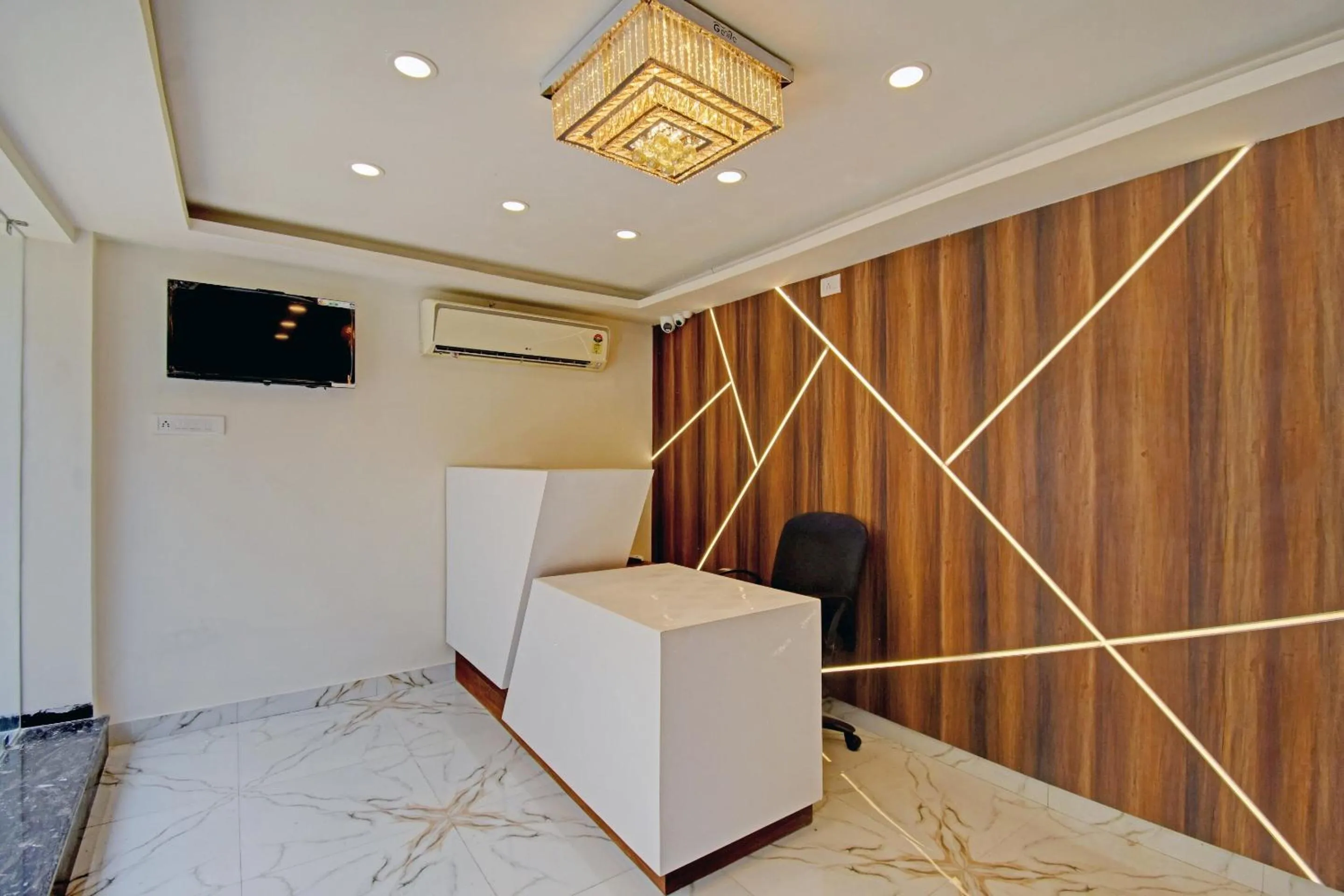 Lobby or reception in Collection O Ketan Regency Near Acropolis Mall
