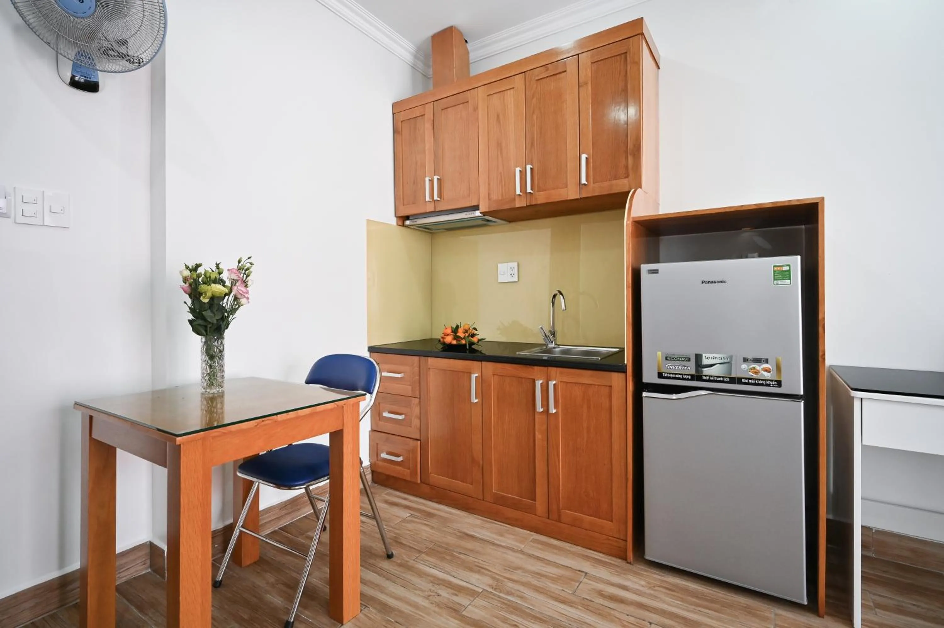 Kitchen or kitchenette in Genie Hotel & Serviced Apartments