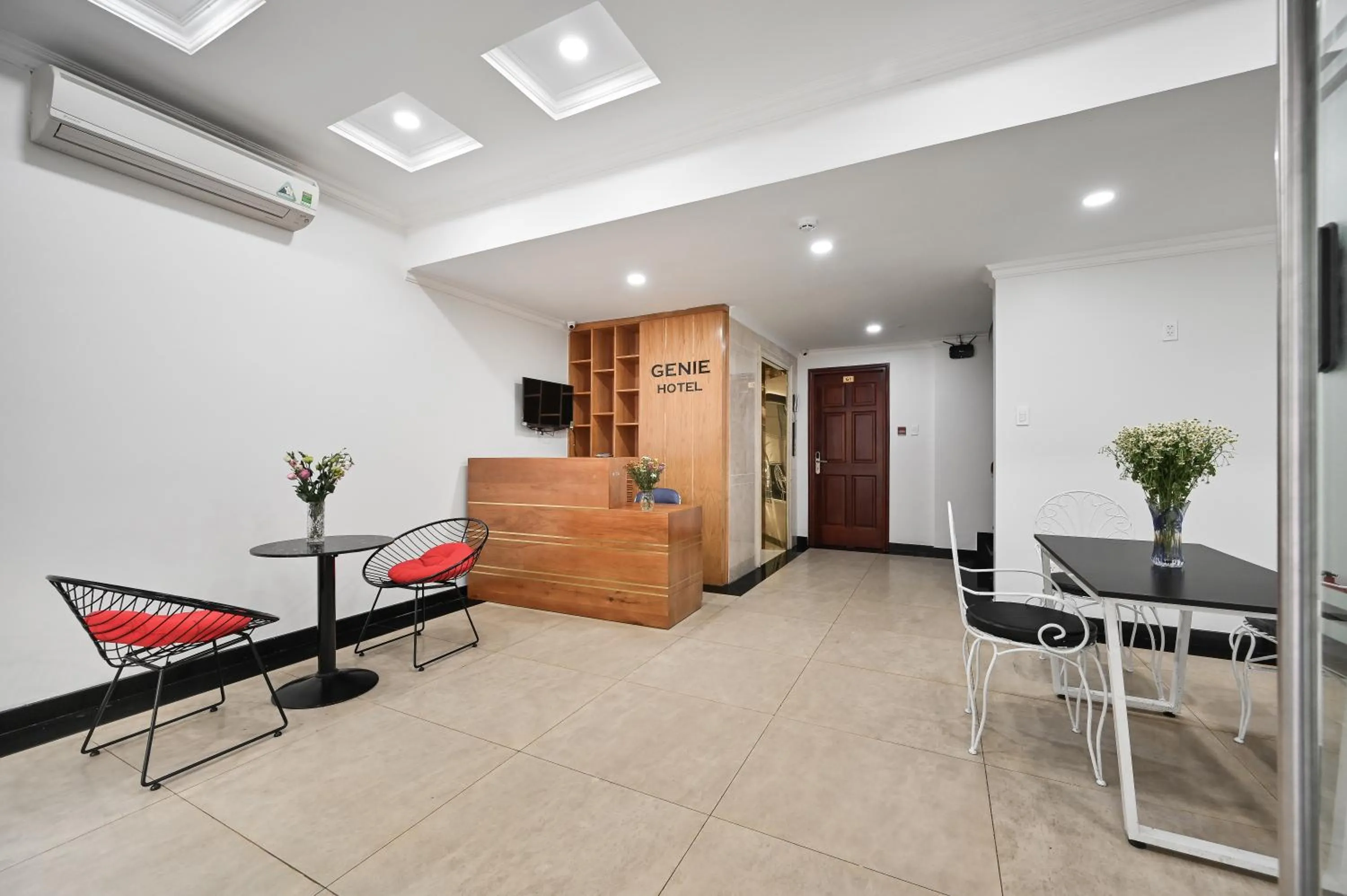 Property building in Genie Hotel & Serviced Apartments