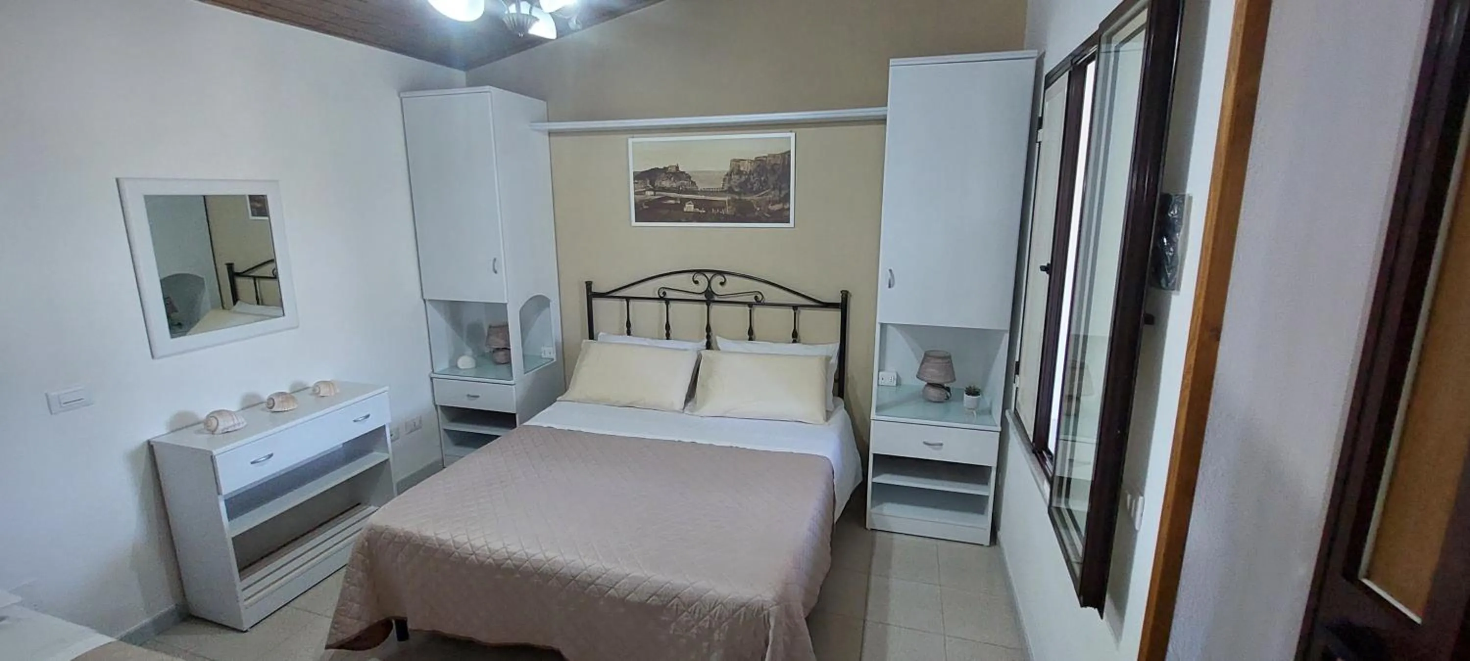 Bedroom, Bed in Residenza La Grazia Tropea - Free Parking -