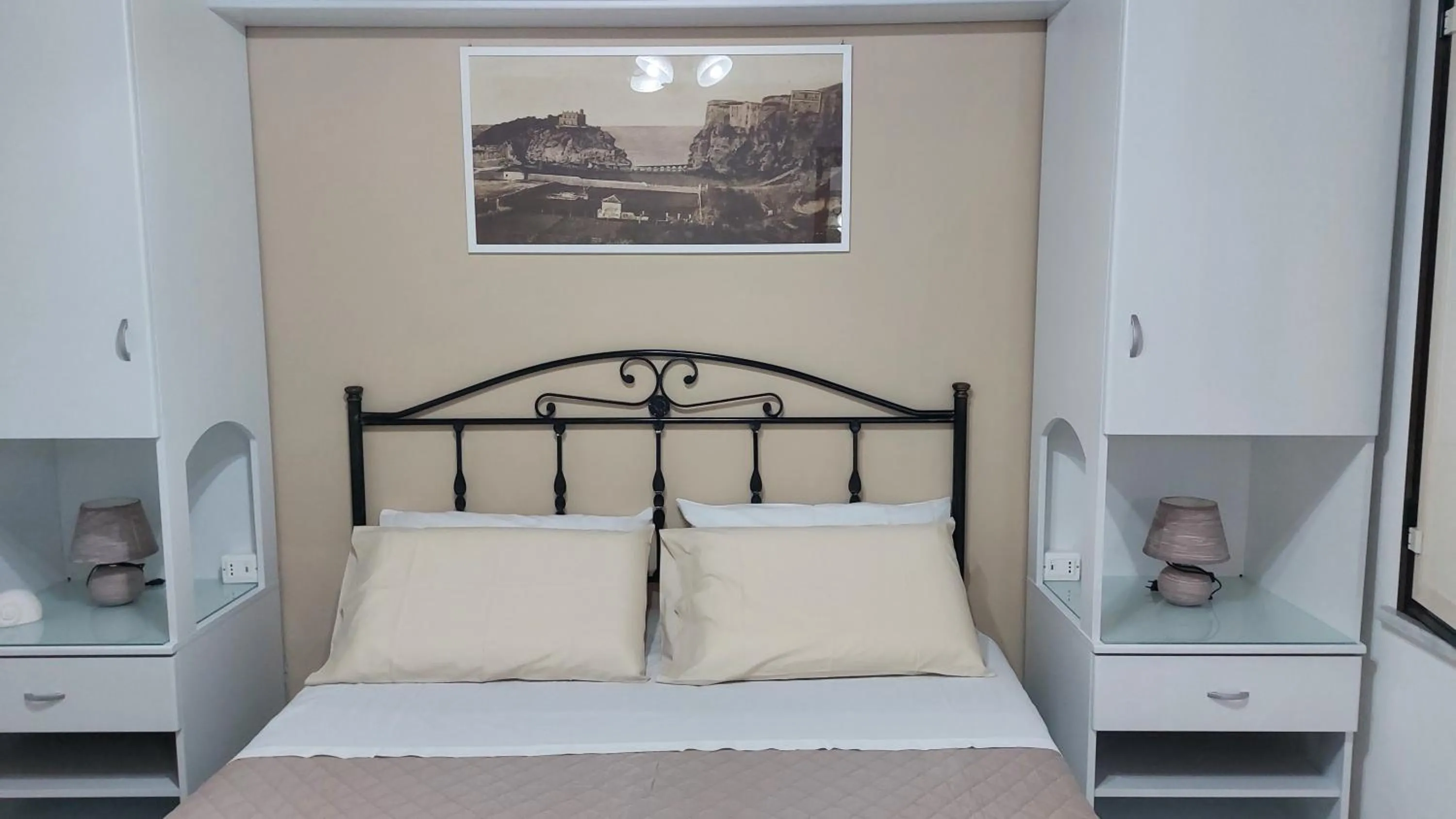 Bedroom, Bed in Residenza La Grazia Tropea - Free Parking -