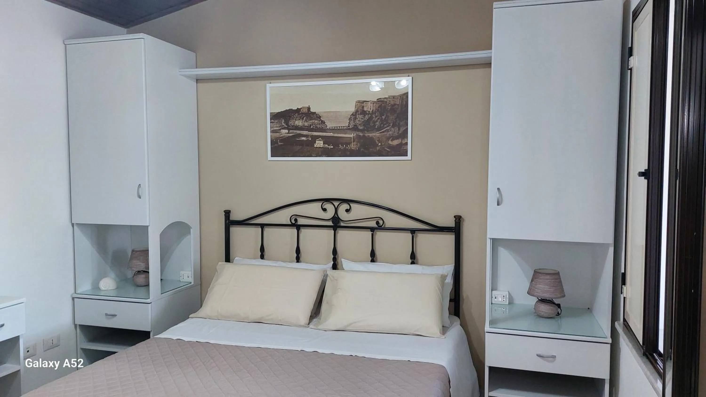 Bedroom, Bed in Residenza La Grazia Tropea - Free Parking -