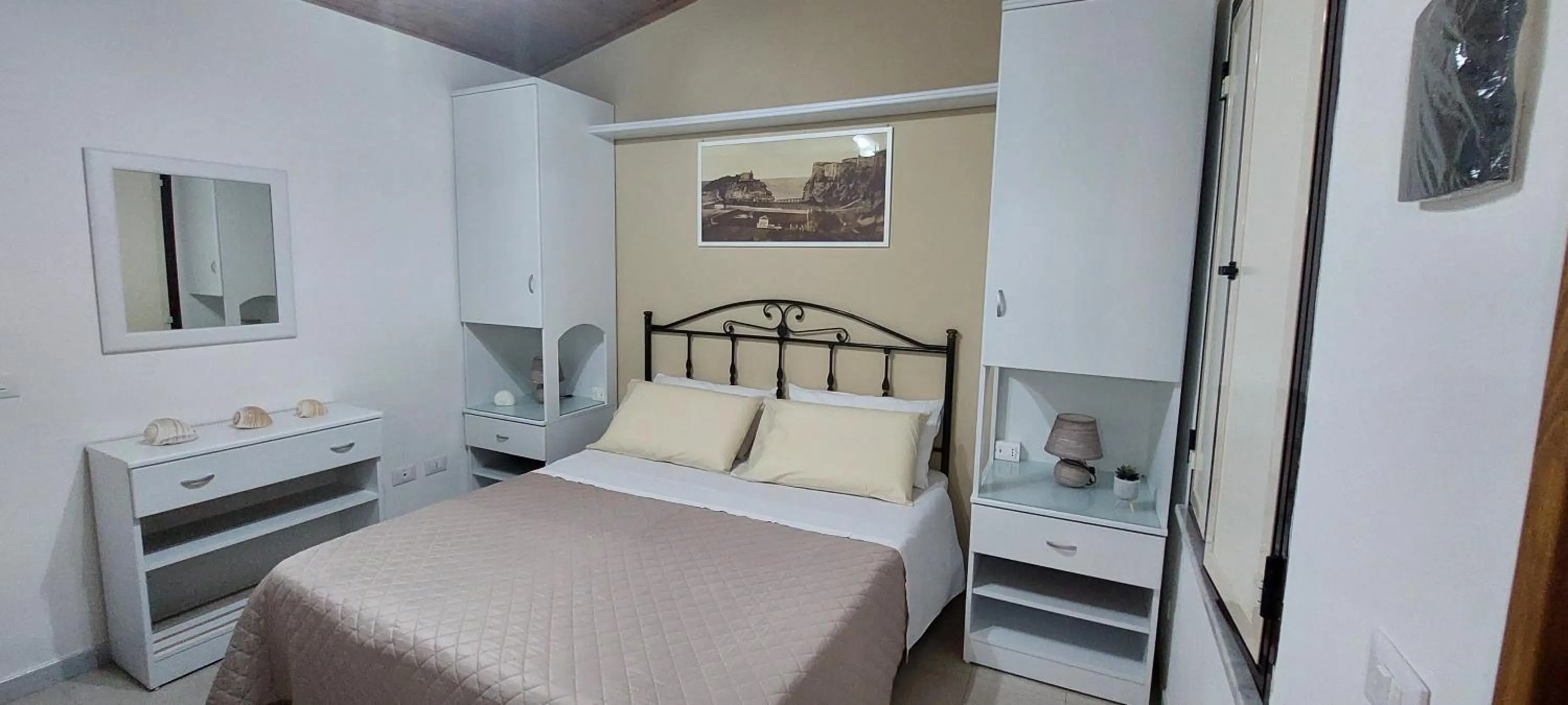 Bedroom, Bed in Residenza La Grazia Tropea - Free Parking -