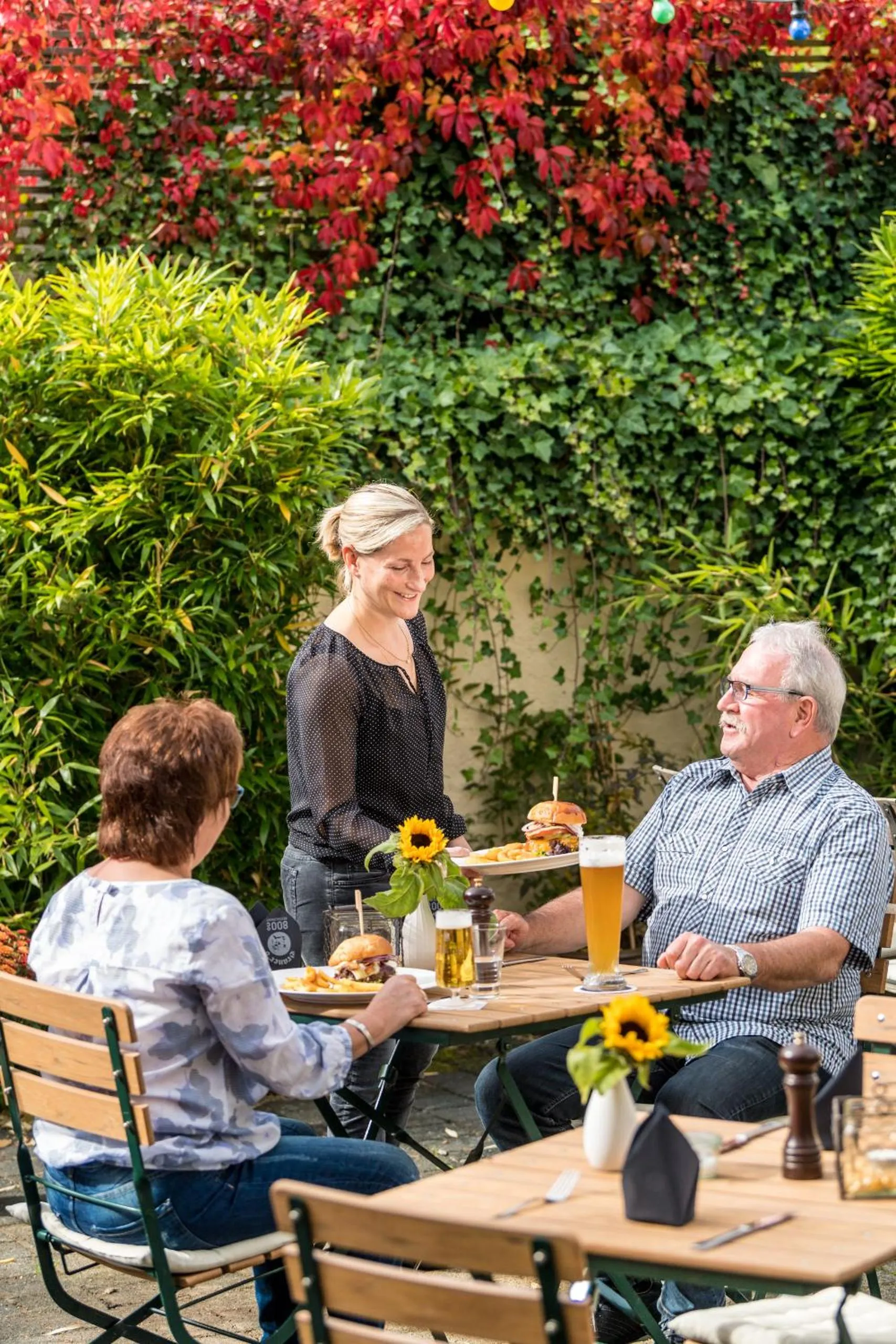 Guests in Brauers Landarthotel GmbH