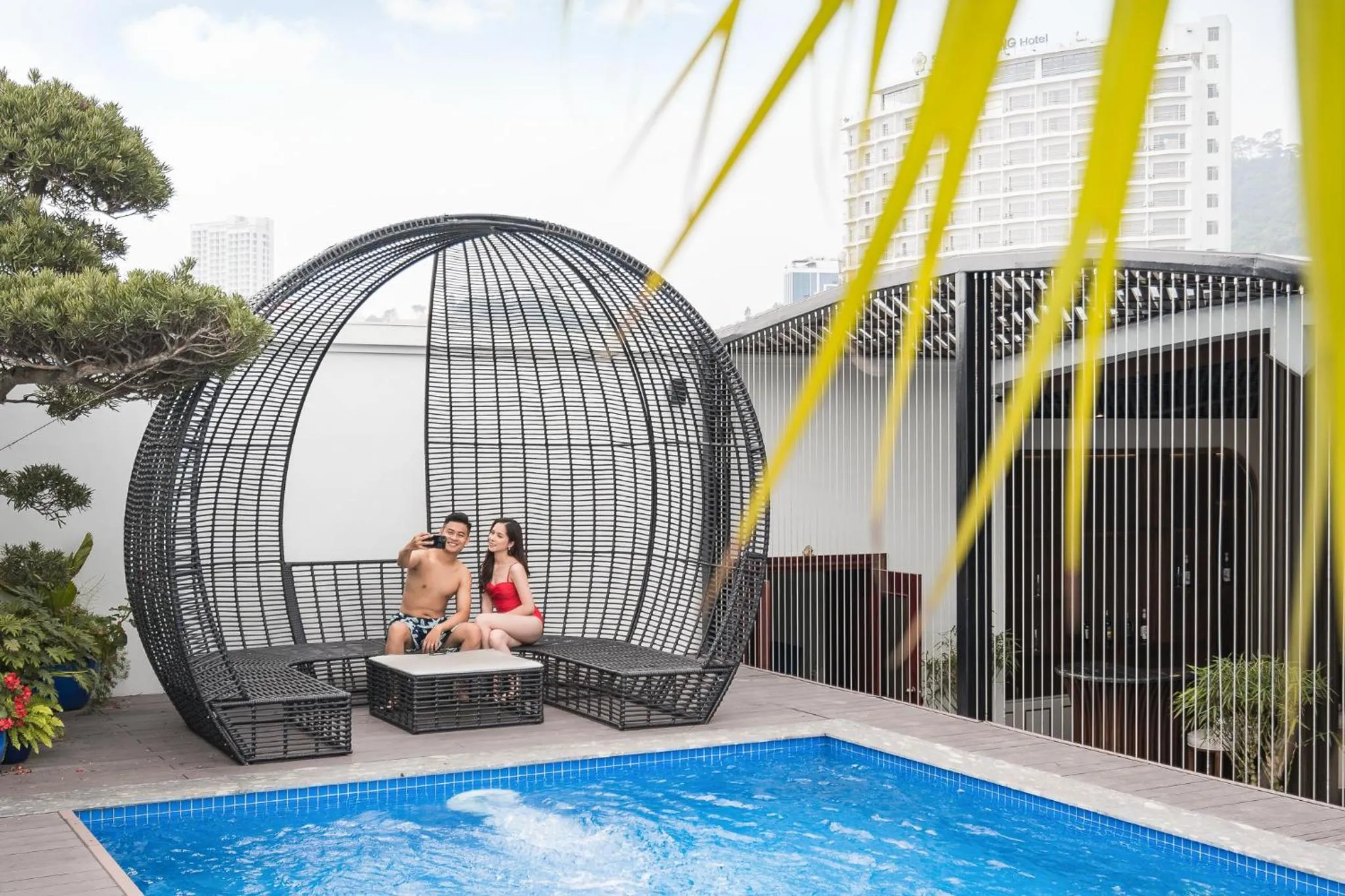 Swimming pool in Grand Fleuve Boutique