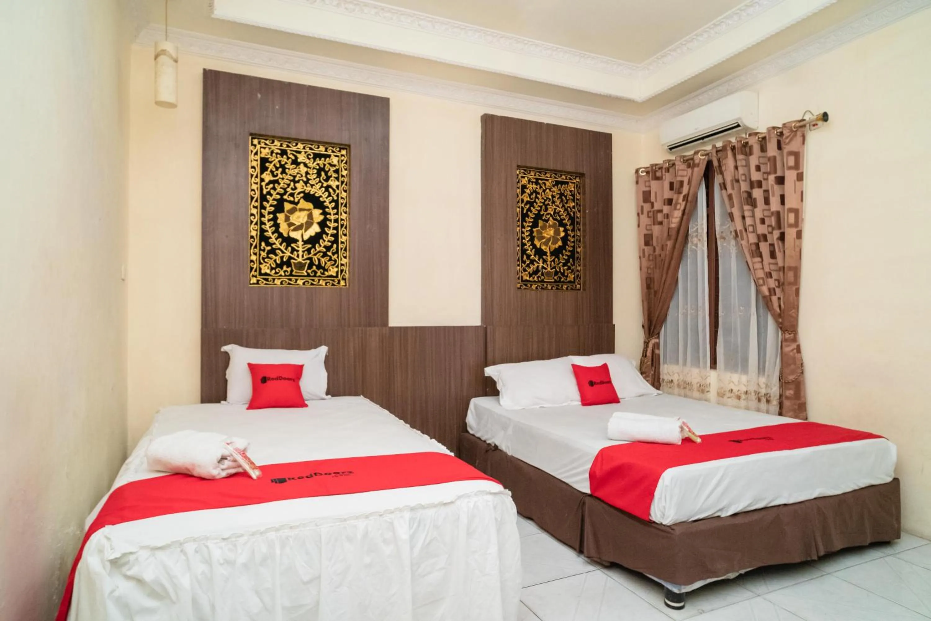 Bedroom, Bed in RedDoorz near Uniska Banjarmasin
