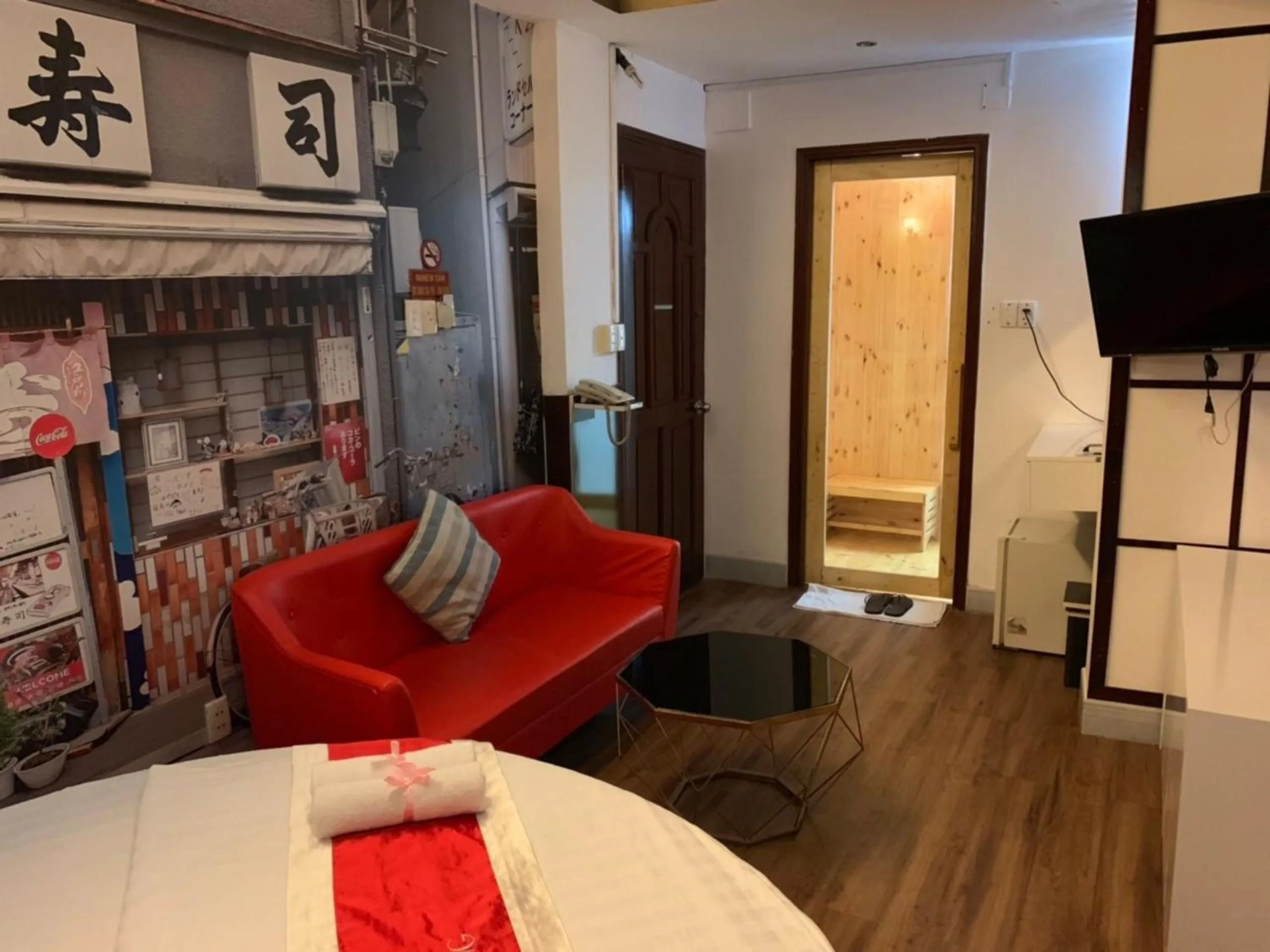 Property building in Quynh Huong Hotel