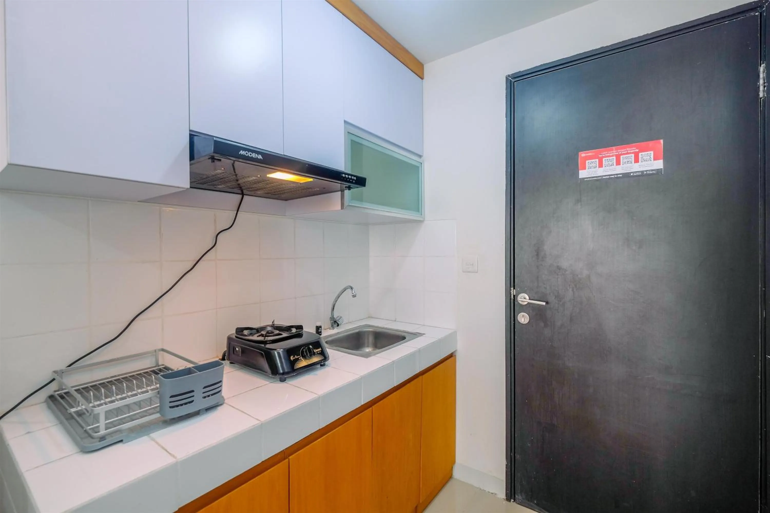 Chic and Cozy Studio Park View Condominium Apartment By Travelio