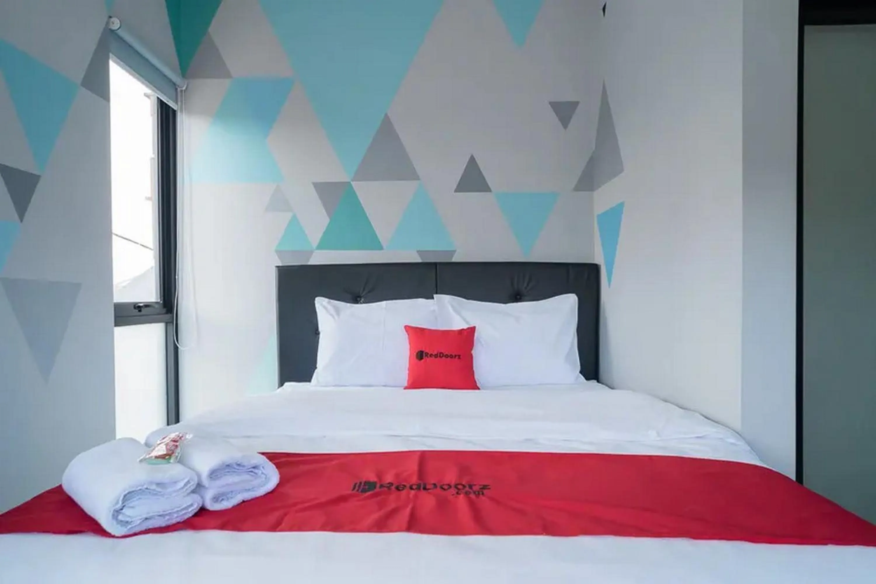 Bed in RedDoorz near Sindu Kusuma Edupark 3