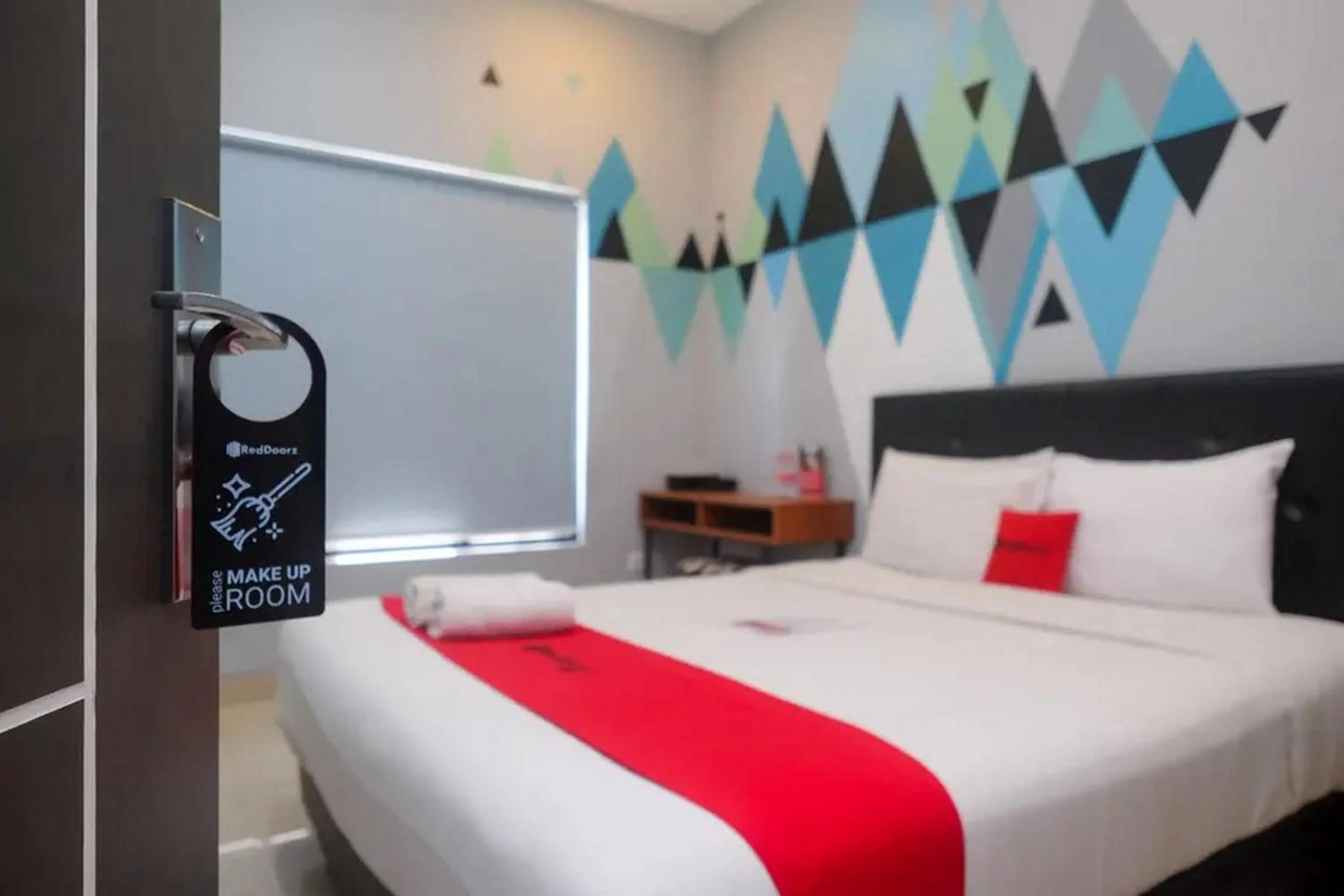 Bed in RedDoorz near Sindu Kusuma Edupark 3