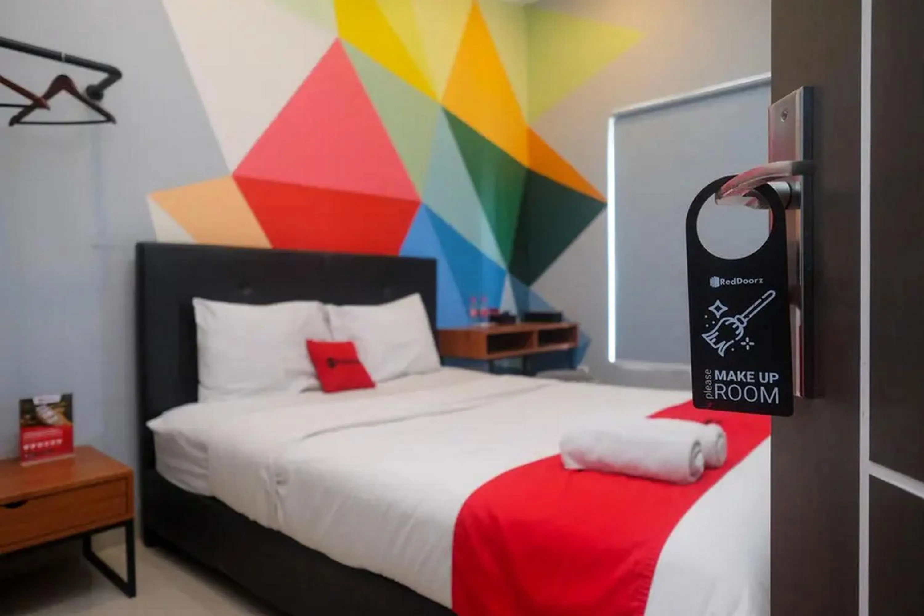 Bed in RedDoorz near Sindu Kusuma Edupark 3