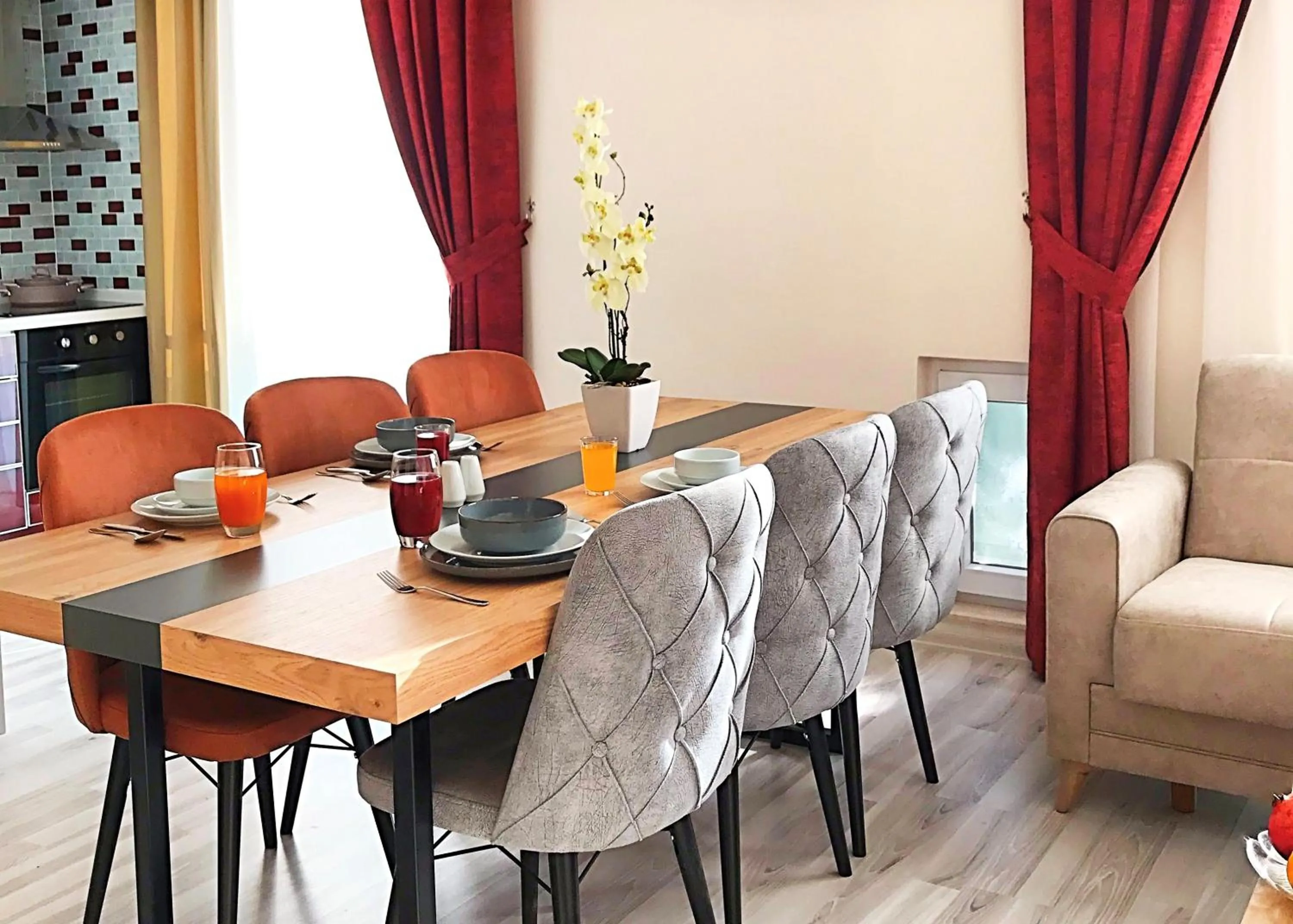 Dining area in Alfa Apart Hotel