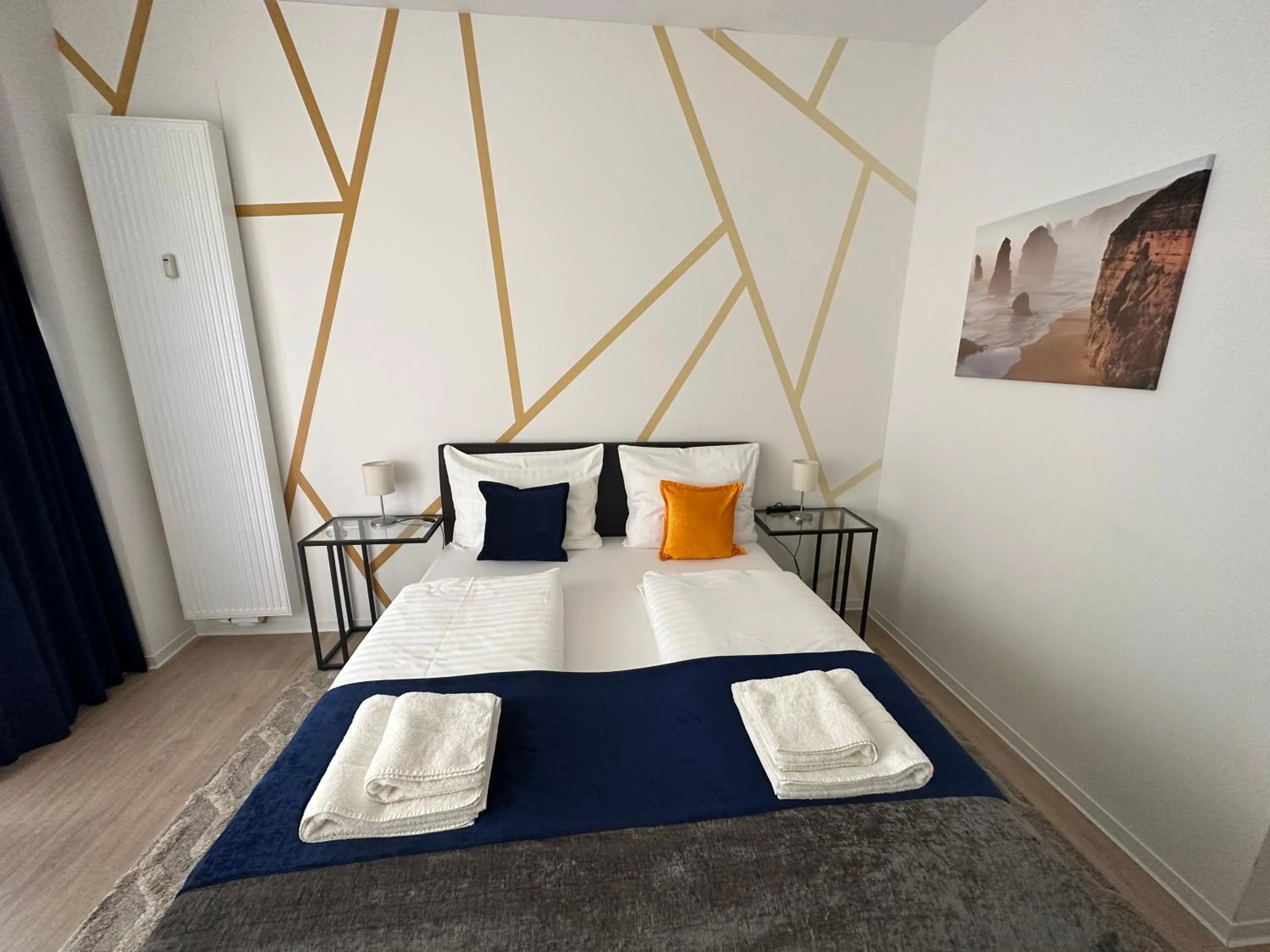 Photo of the whole room, Bed in Kangarooms - Schlachte Weserpromenade