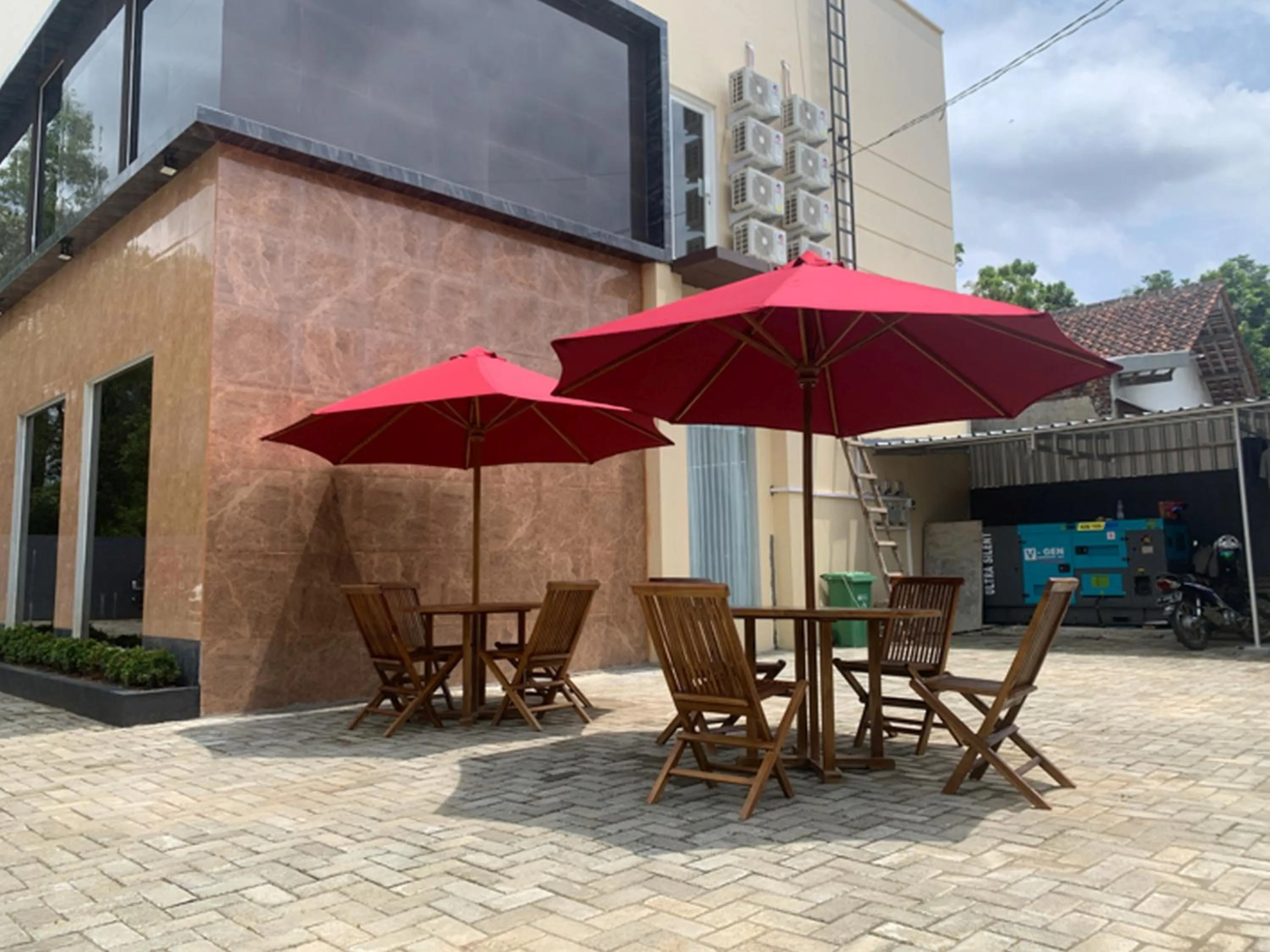 RedDoorz near Alun Alun Purbalingga