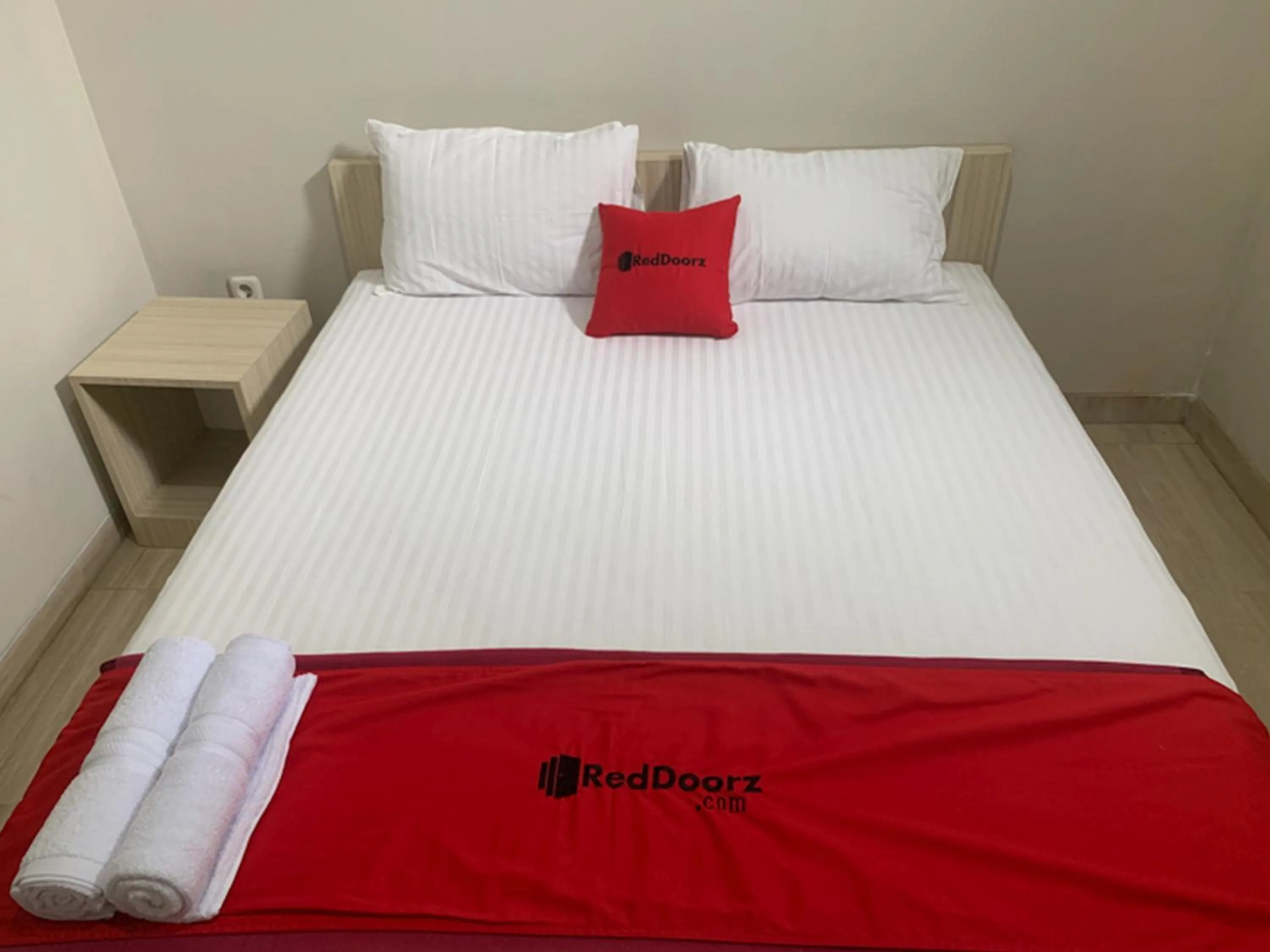 Bed in RedDoorz near Alun Alun Purbalingga