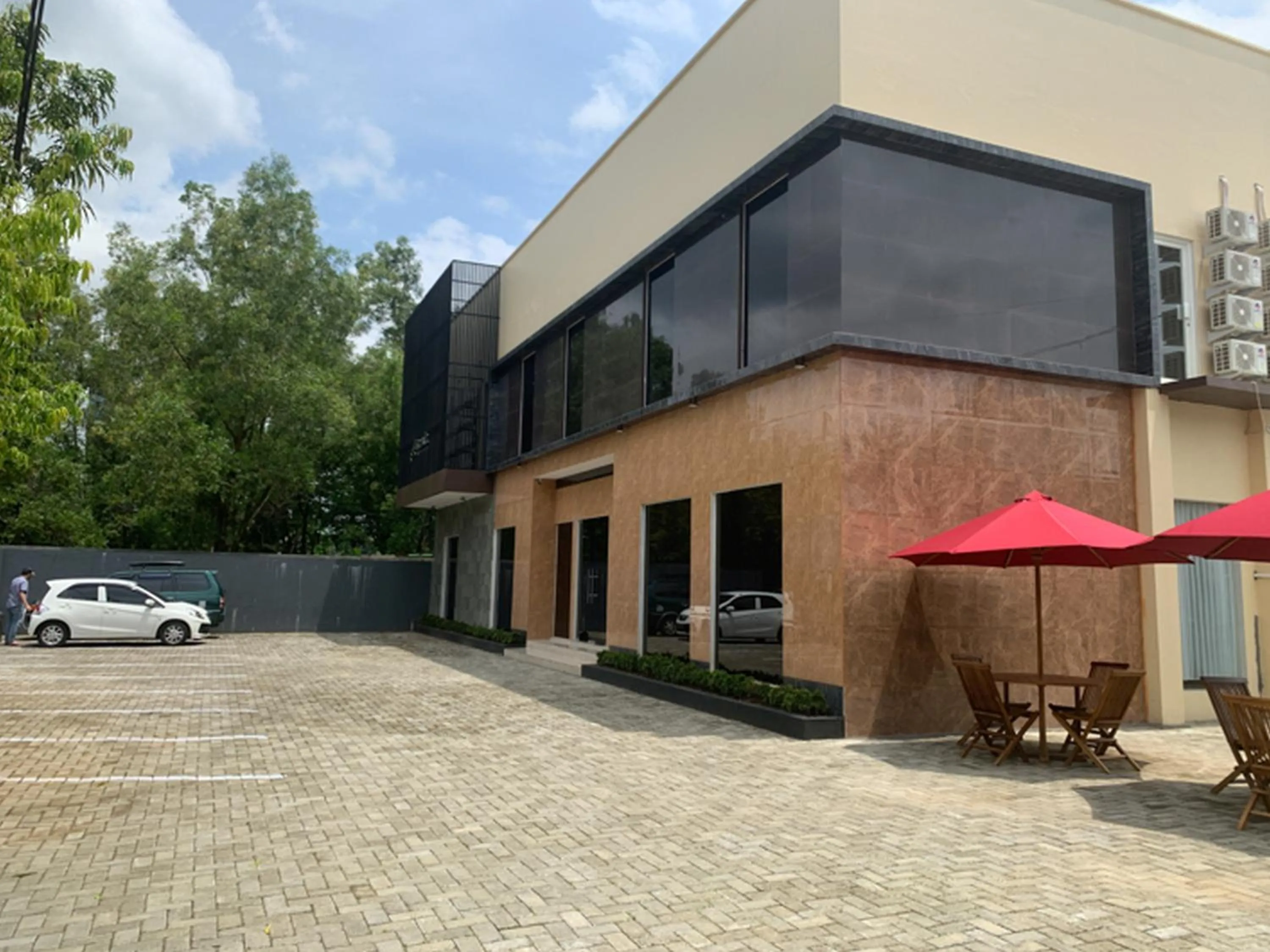 RedDoorz near Alun Alun Purbalingga