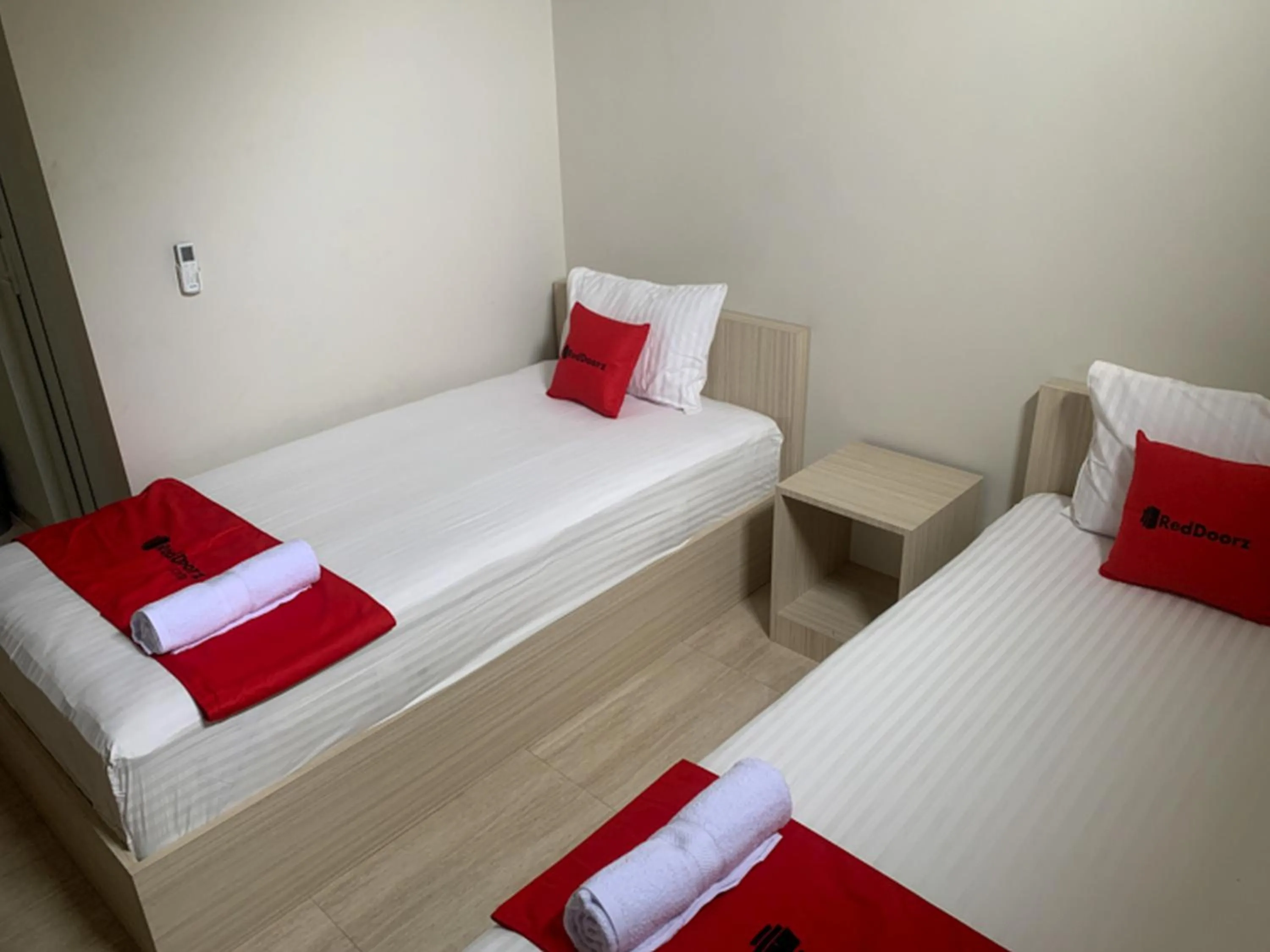Bed in RedDoorz near Alun Alun Purbalingga