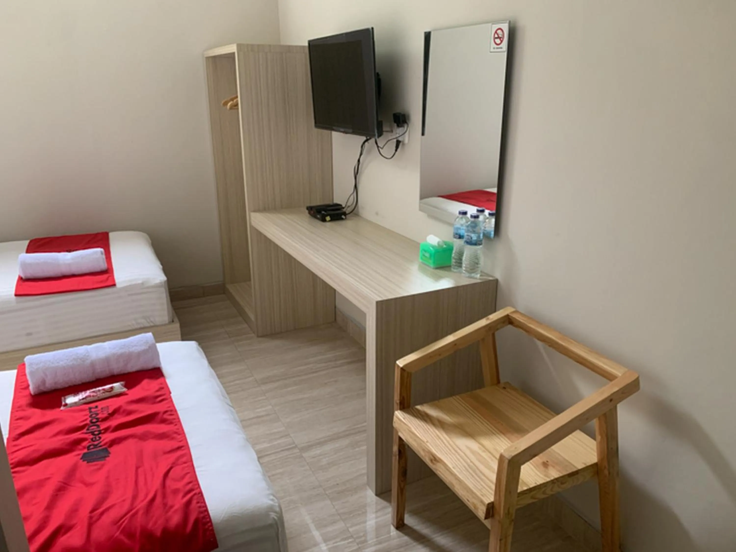 Bed in RedDoorz near Alun Alun Purbalingga