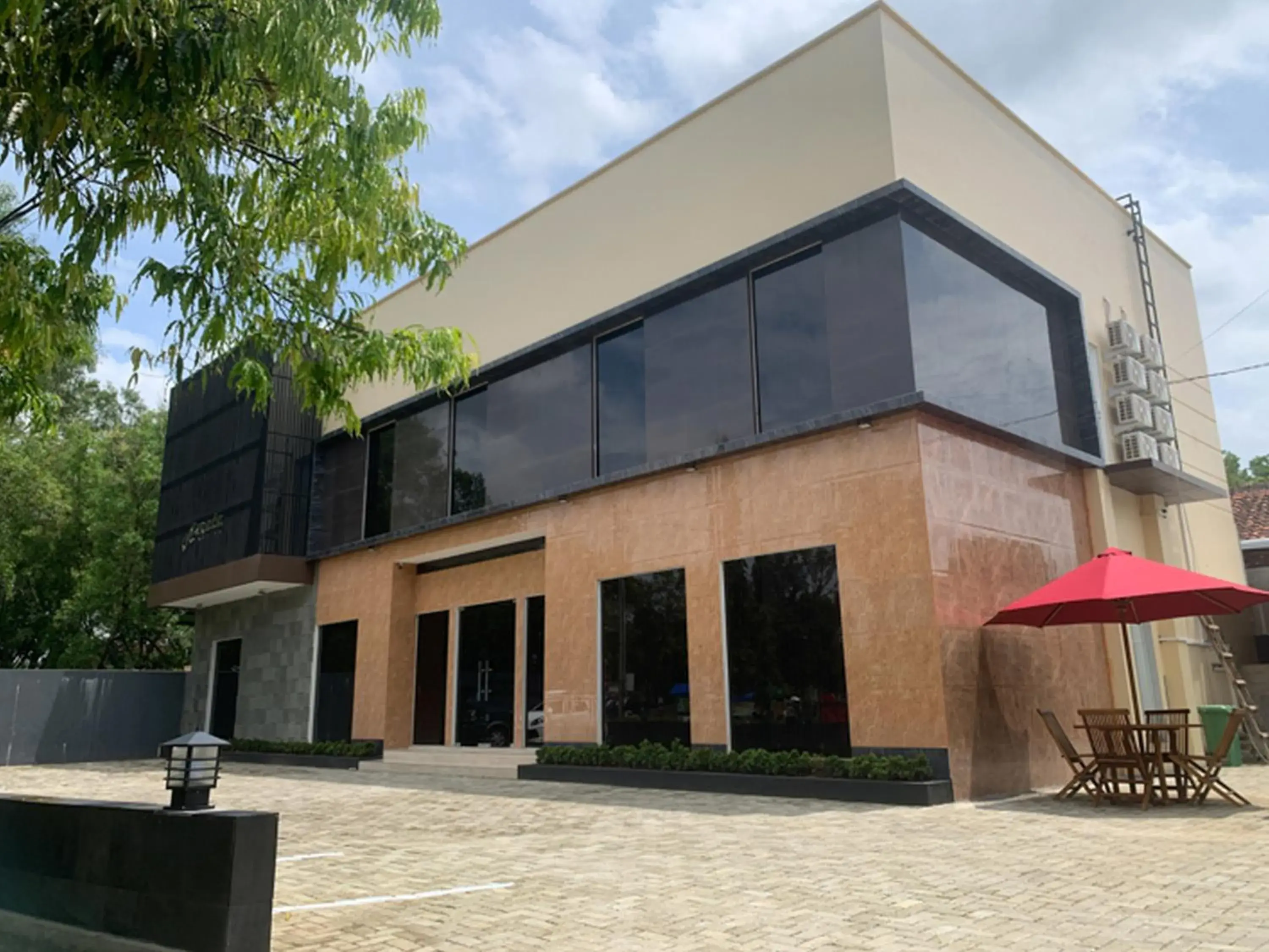 Property building in RedDoorz near Alun Alun Purbalingga Property building in RedDoorz near Alun Alun Purbalingga