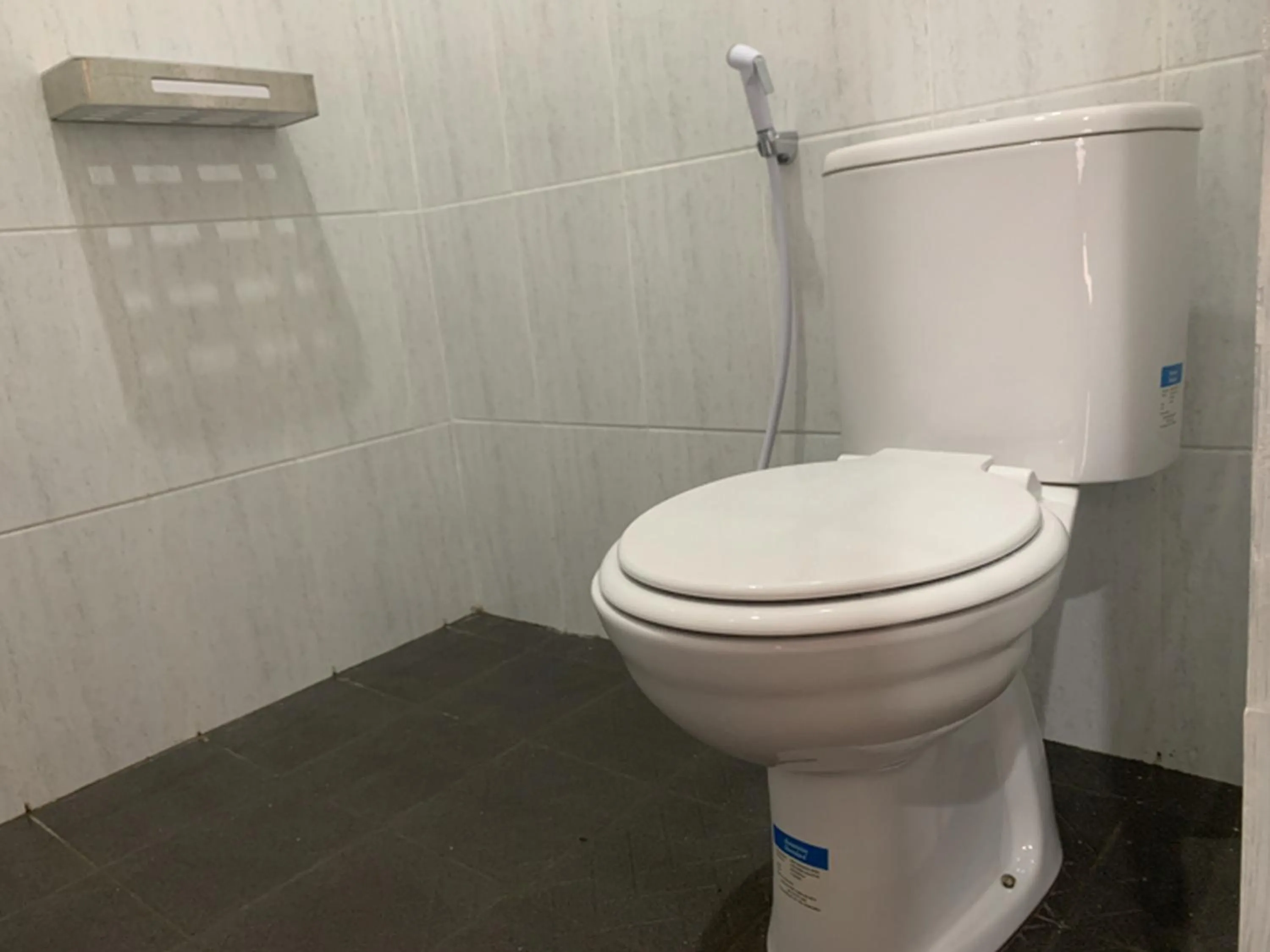 Bathroom in RedDoorz near Alun Alun Purbalingga