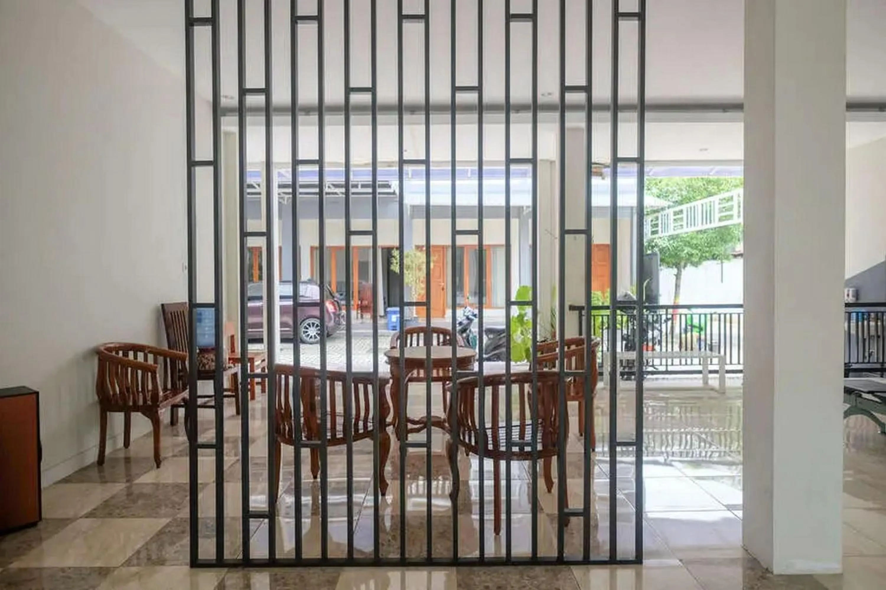 Living room in Reddoorz near Stadion Kridosono Blora