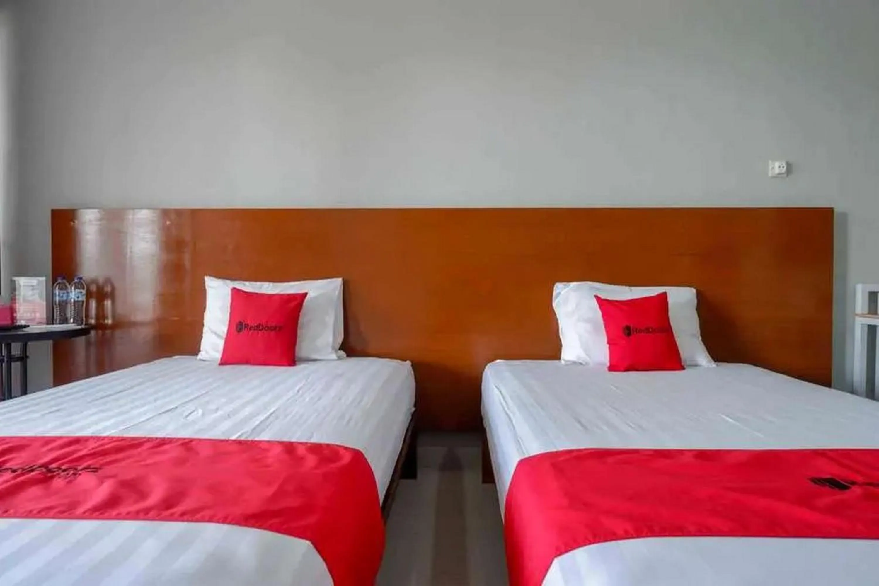 Bedroom, Bed in Reddoorz near Stadion Kridosono Blora