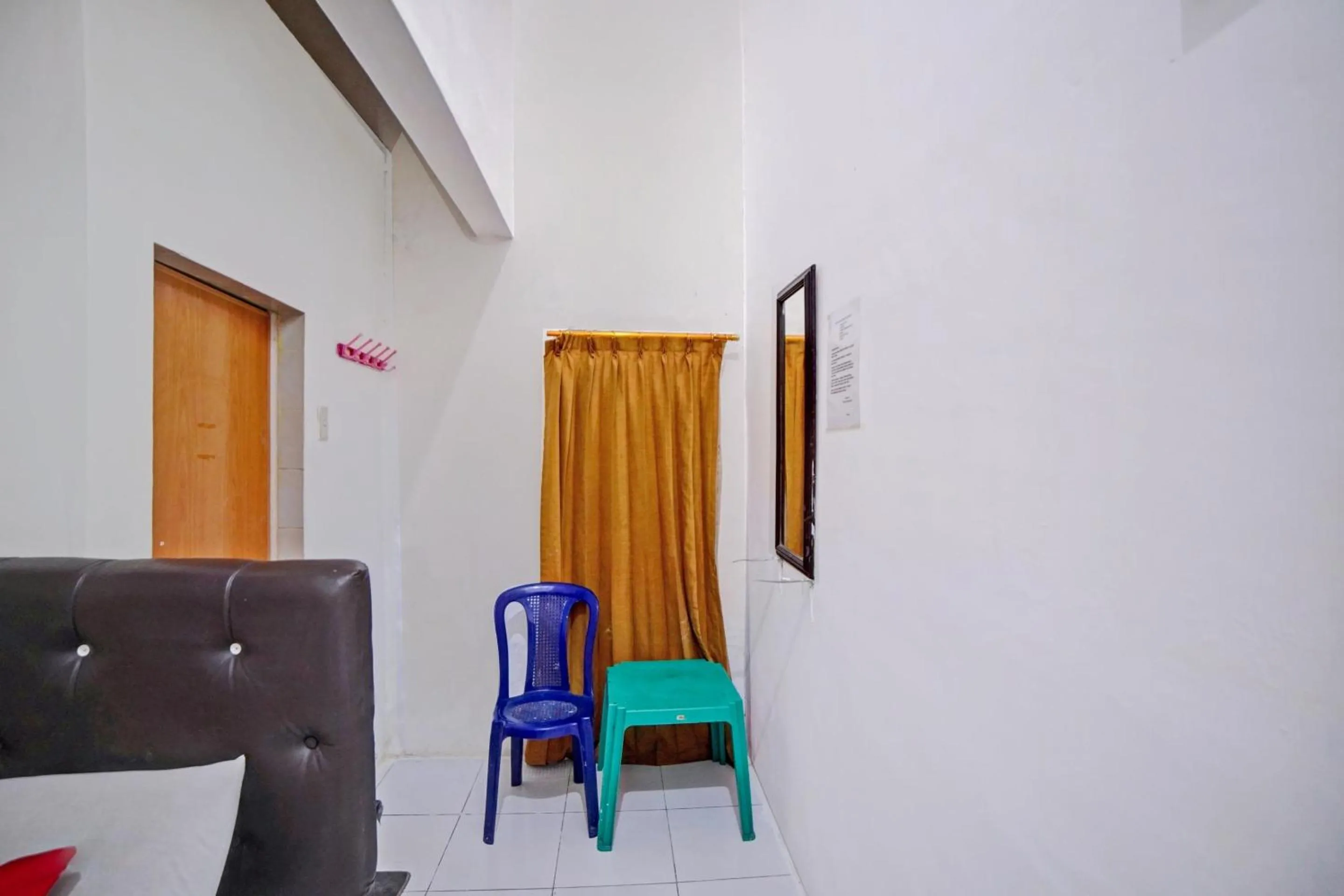 Bedroom in Hotel O Darussalam Inn