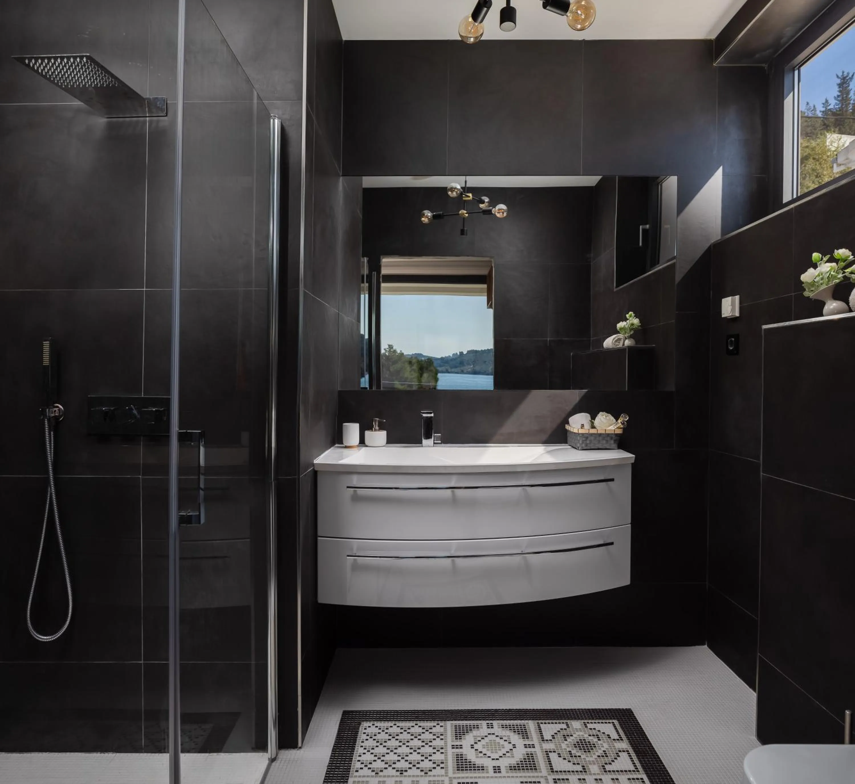 Beachfront Villa Grain of Salt with Pool