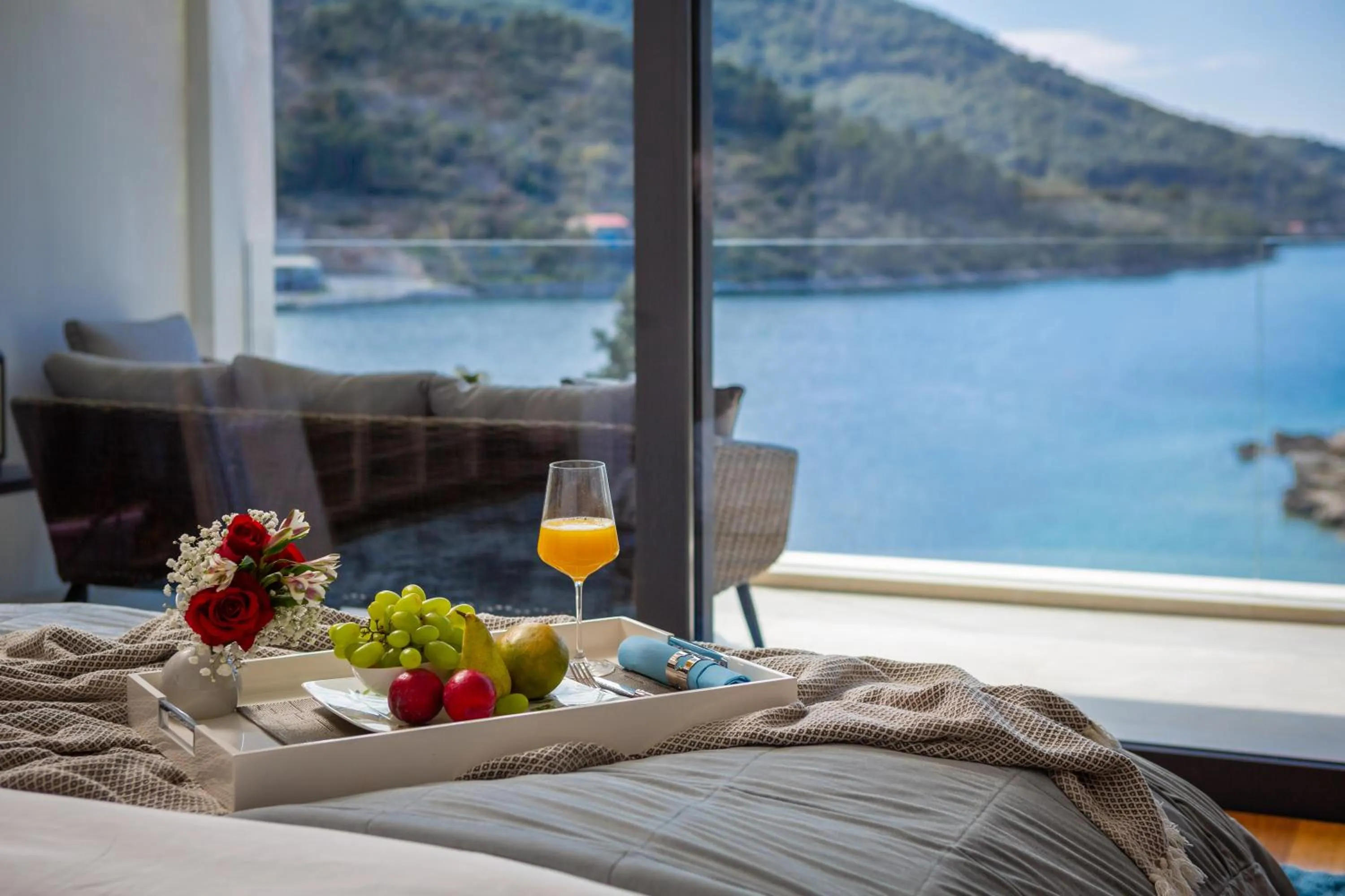 Beachfront Villa Grain of Salt with Pool