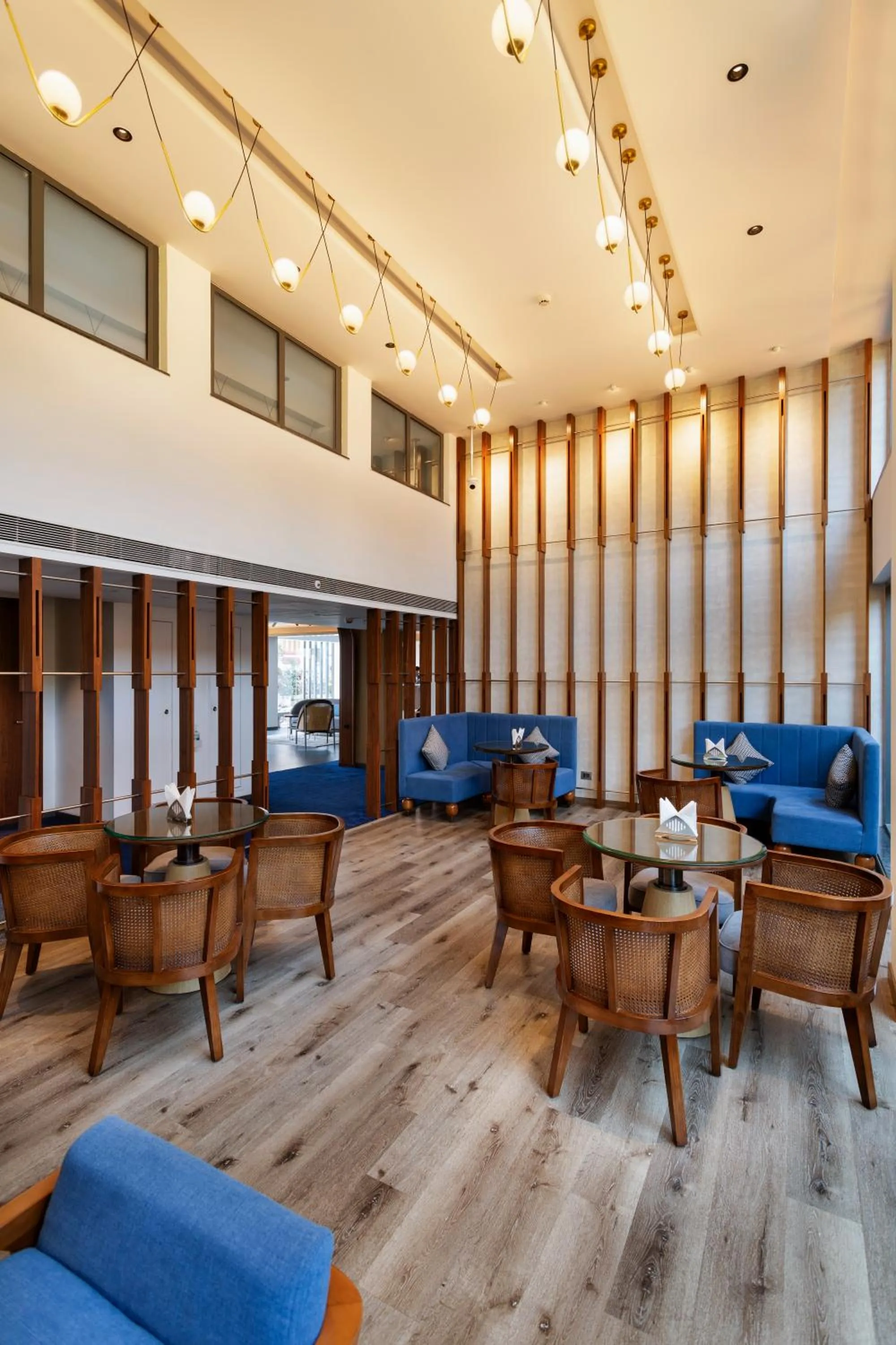 Nightclub / DJ in The Crescent