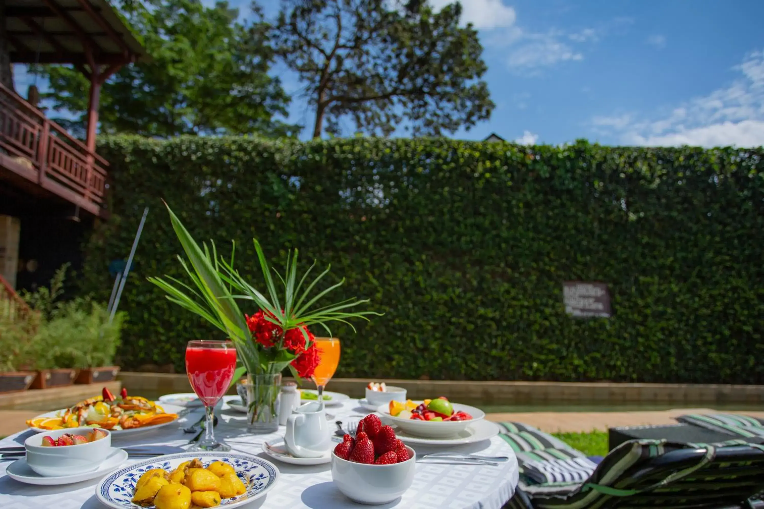 Inner courtyard view in Humura Resorts Inner courtyard view in Humura Resorts