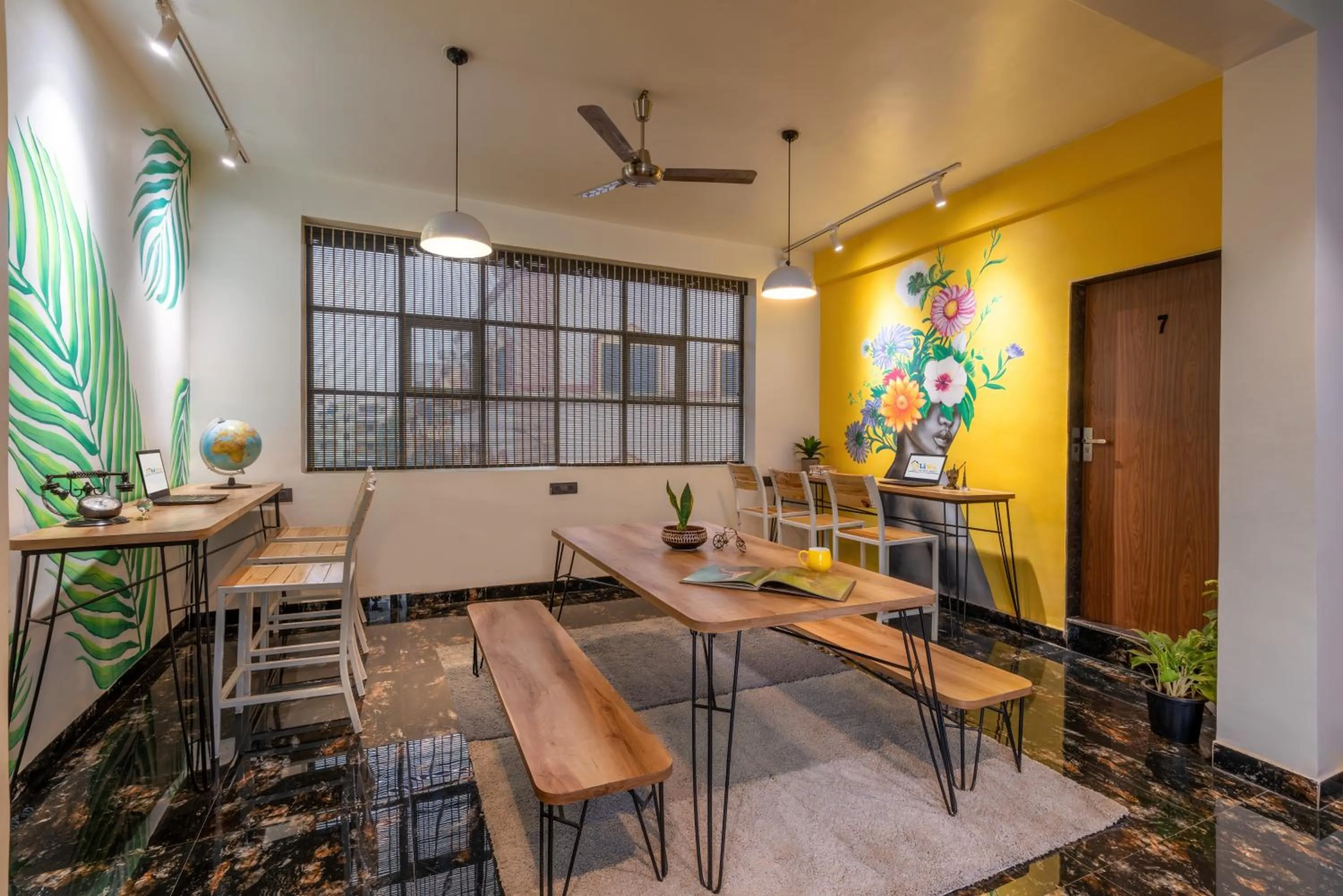 Business facilities in Coliwo Un - Viman Nagar