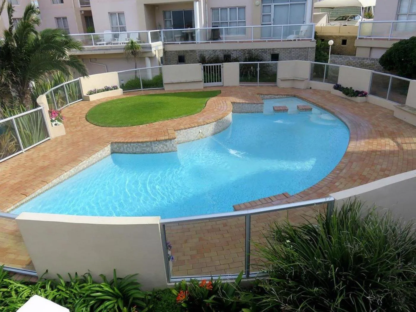 Property building in Summerseas Units