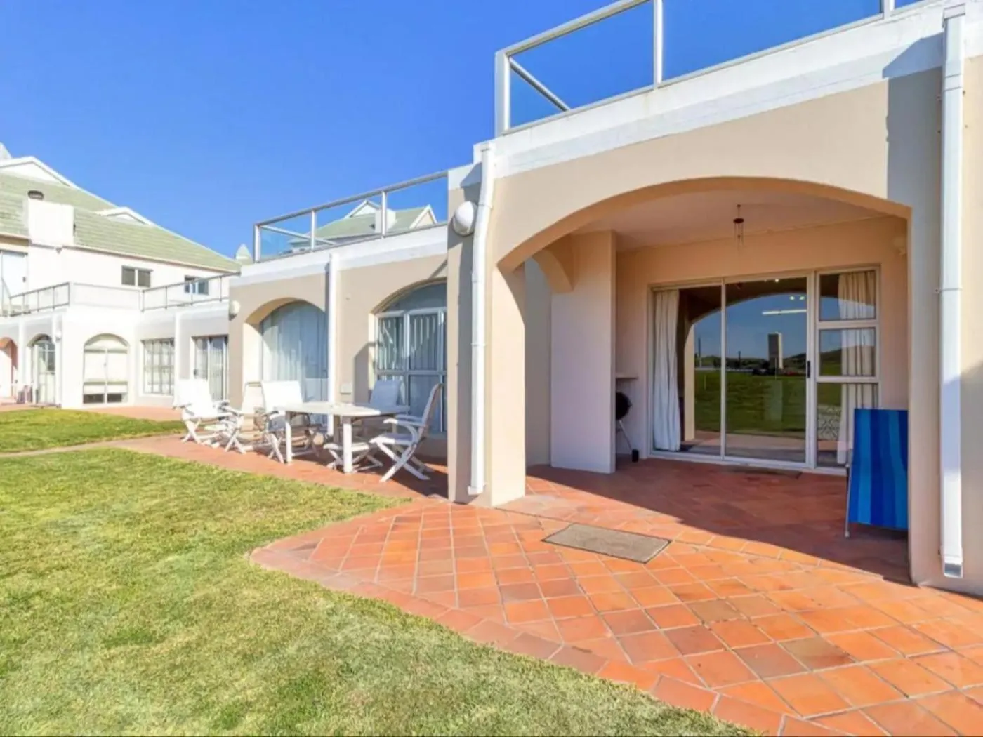 Property building in Summerseas Units