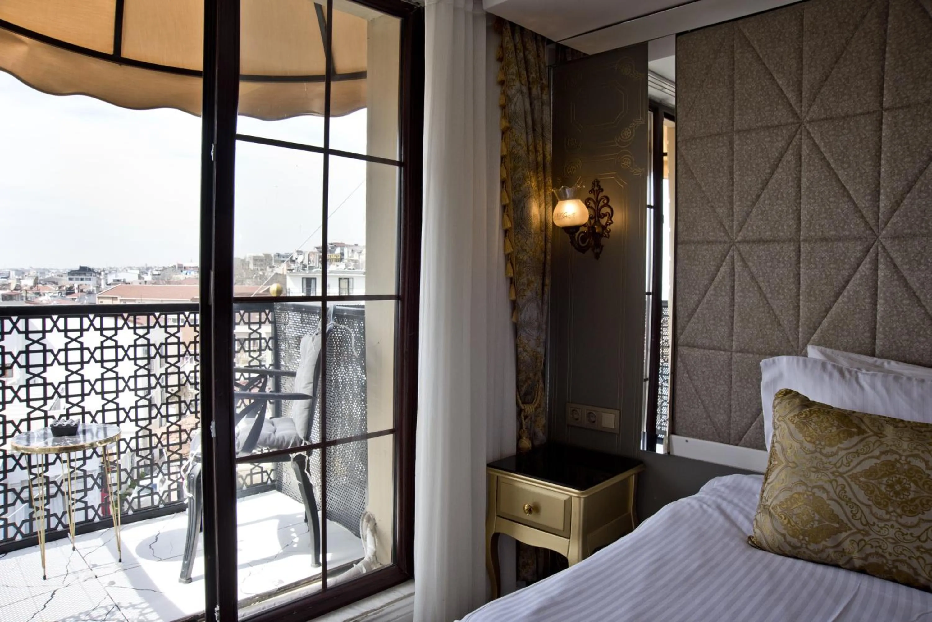 Balcony/Terrace, Bed in Sultan Suleyman Palace Hotel & Spa