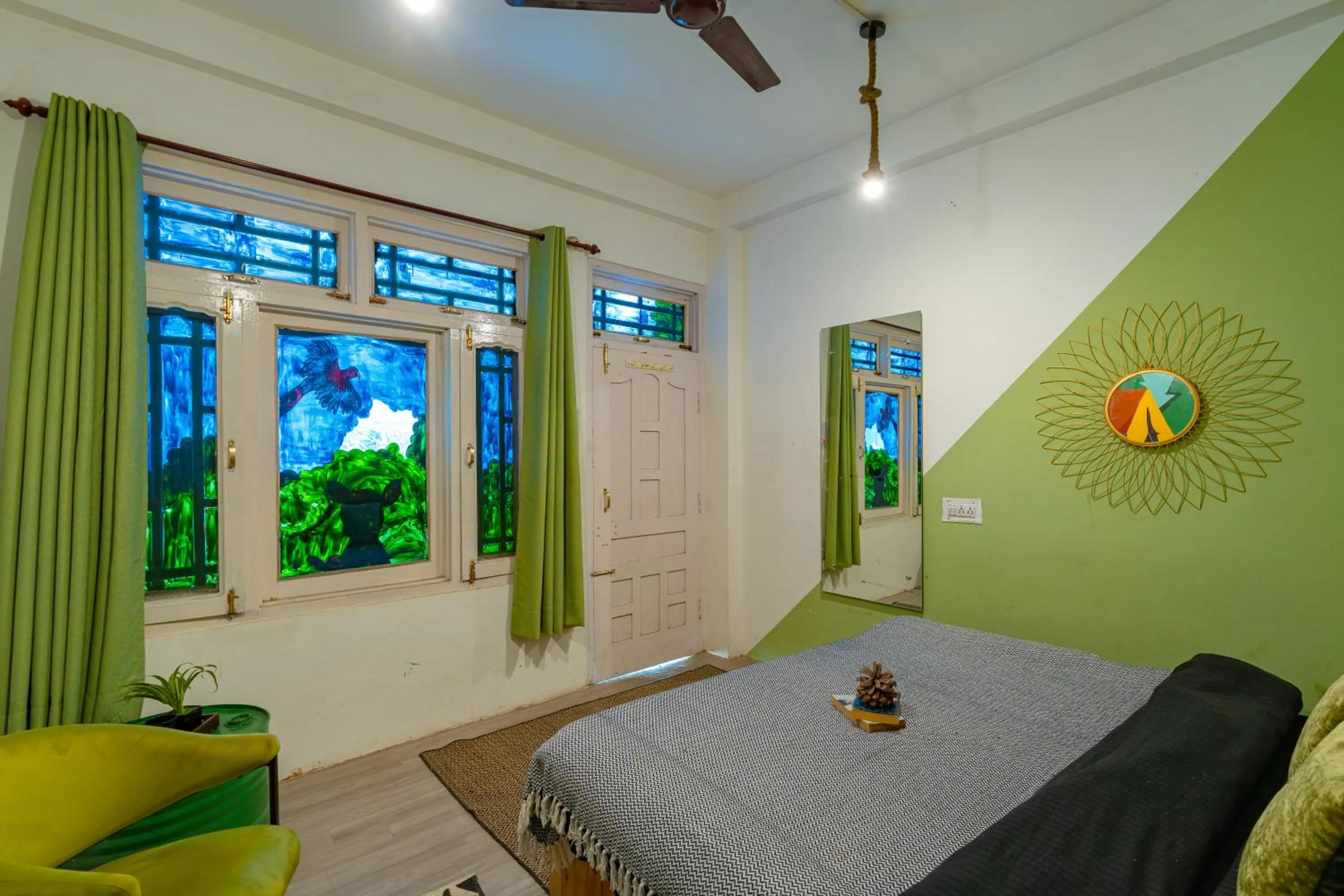 Photo of the whole room, Bed in Jungle Hostel by Whoopers