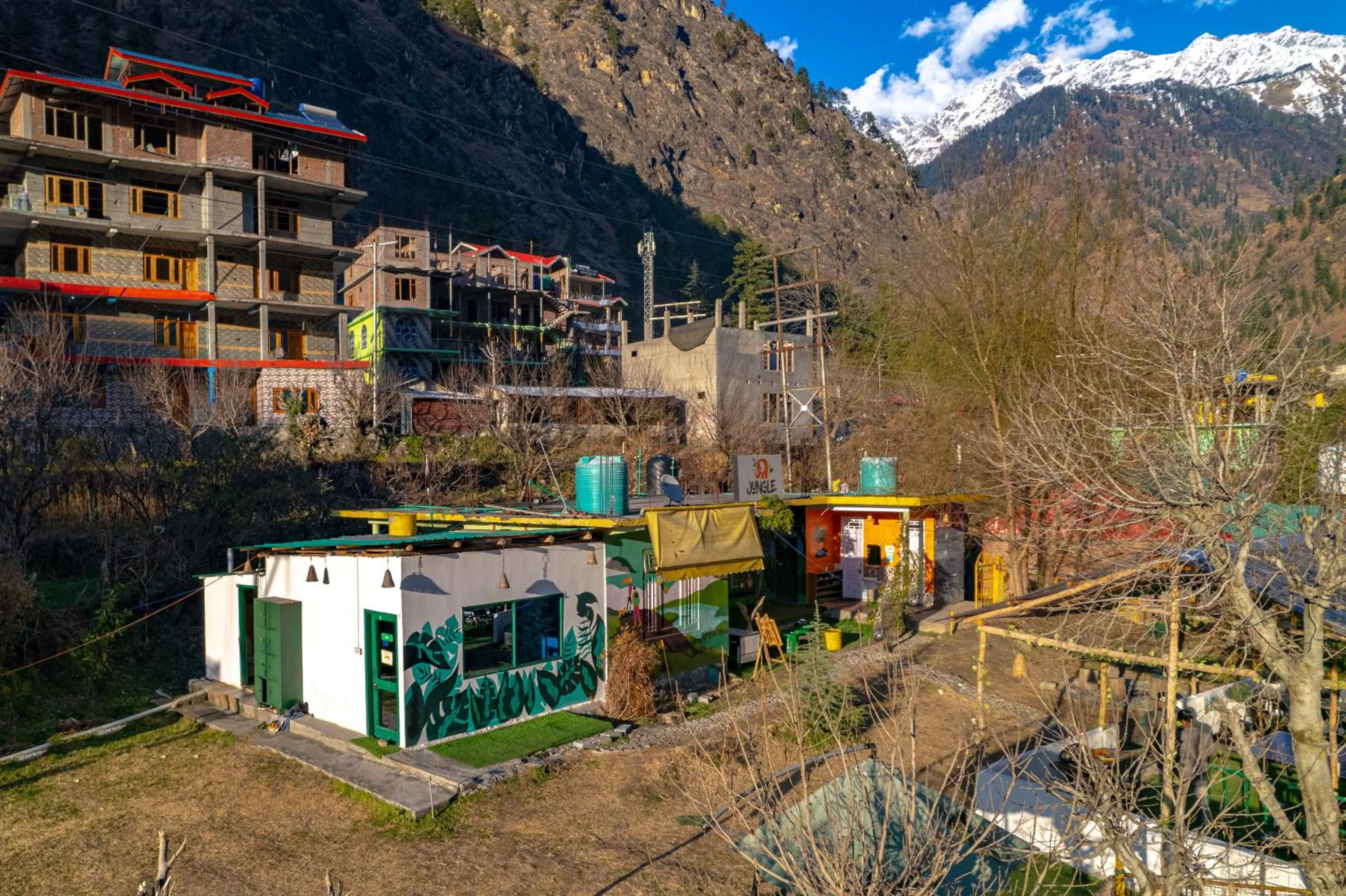Property building in Jungle Hostel by Whoopers