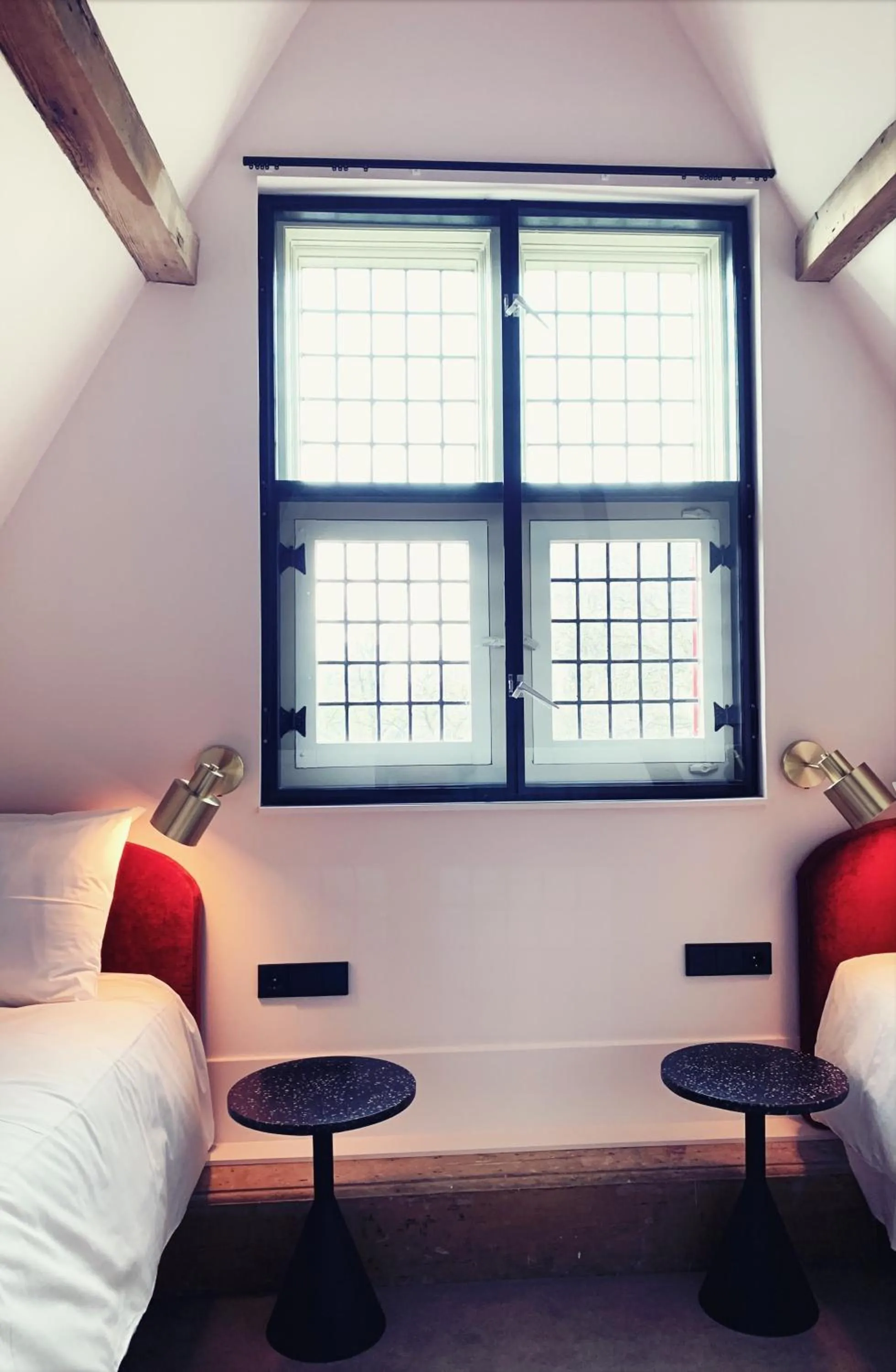 Bed in Relais & Châteaux Weeshuis Gouda