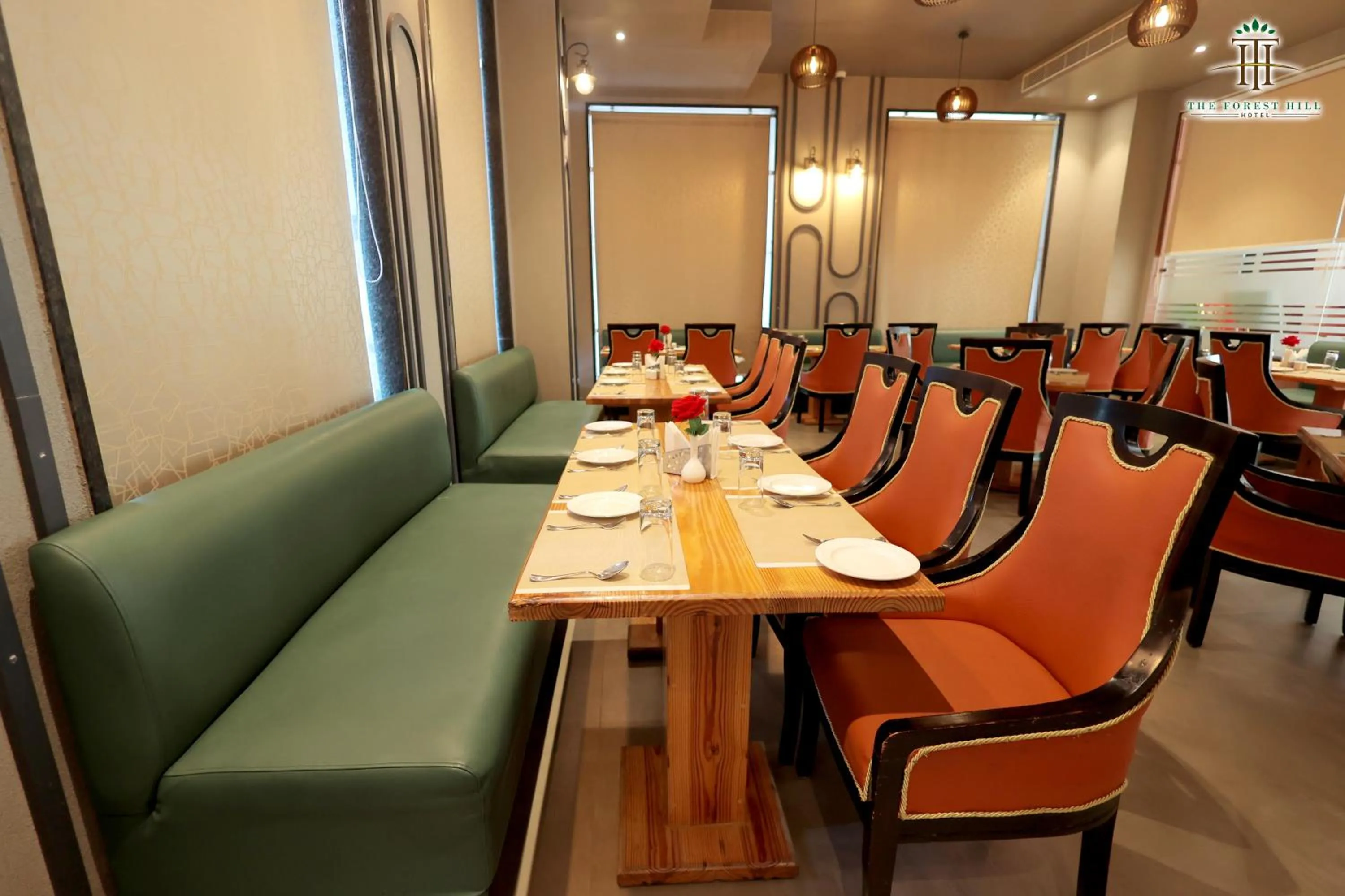 Restaurant/places to eat in The Forest Hill Hotel