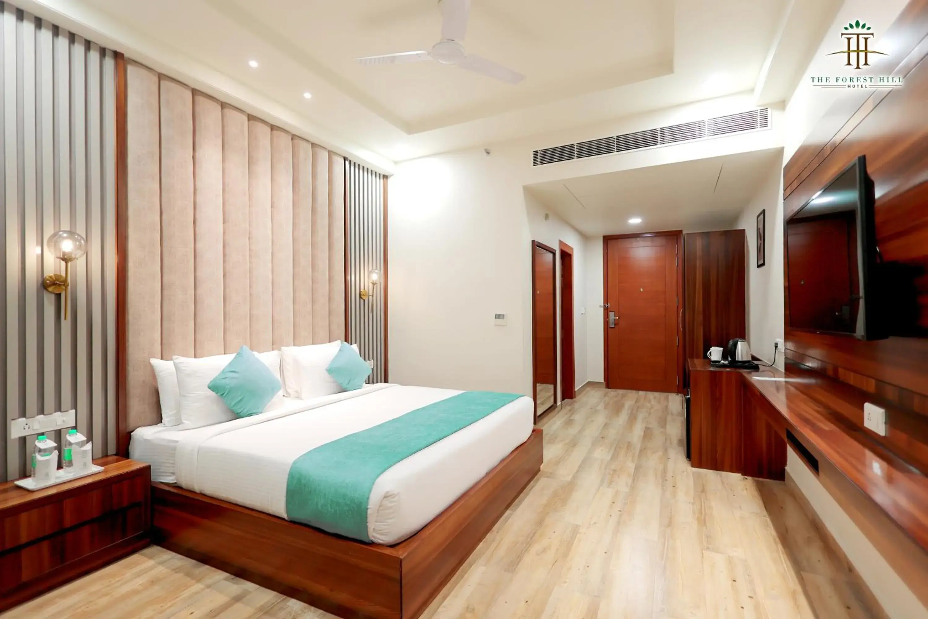 Bedroom, Bed in The Forest Hill Hotel Bedroom, Bed in The Forest Hill Hotel