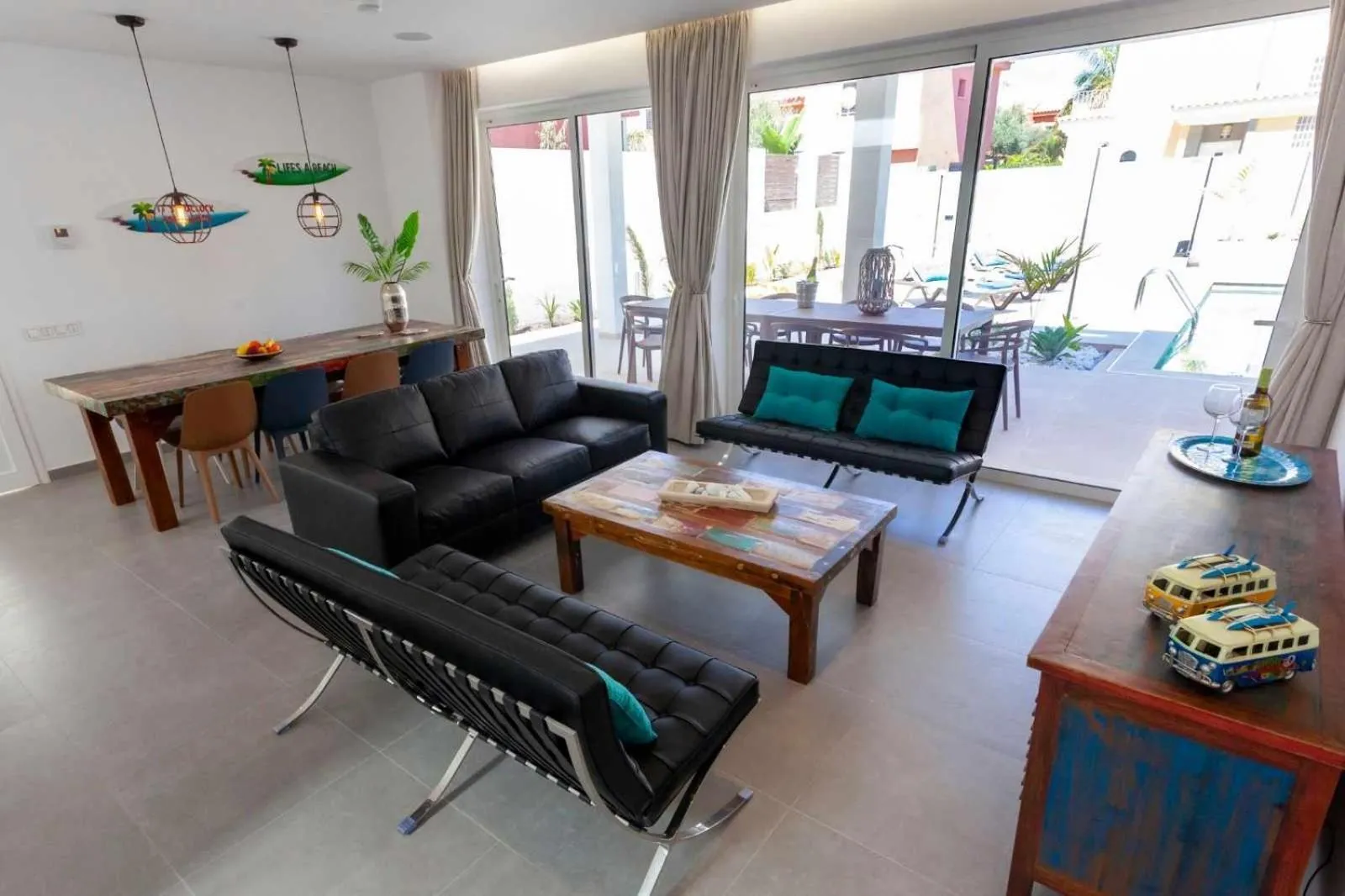 Villa Palm Breeze