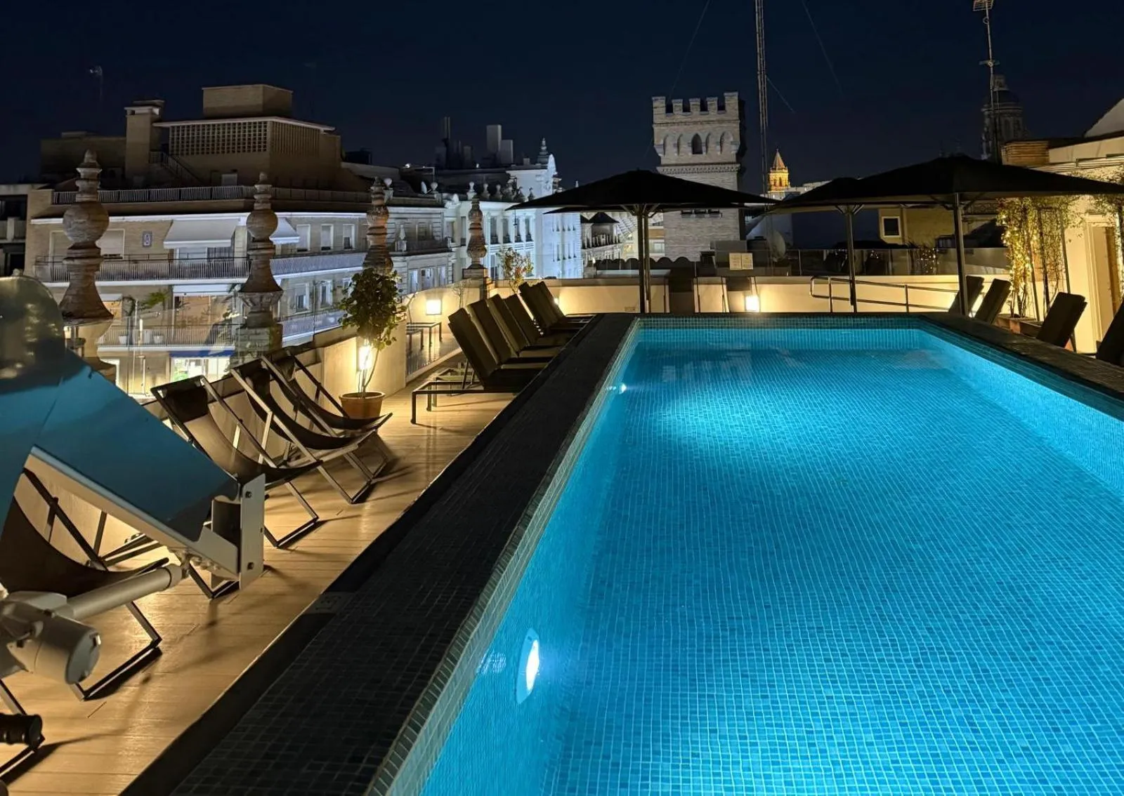 Swimming pool in Aquitania Home Suites