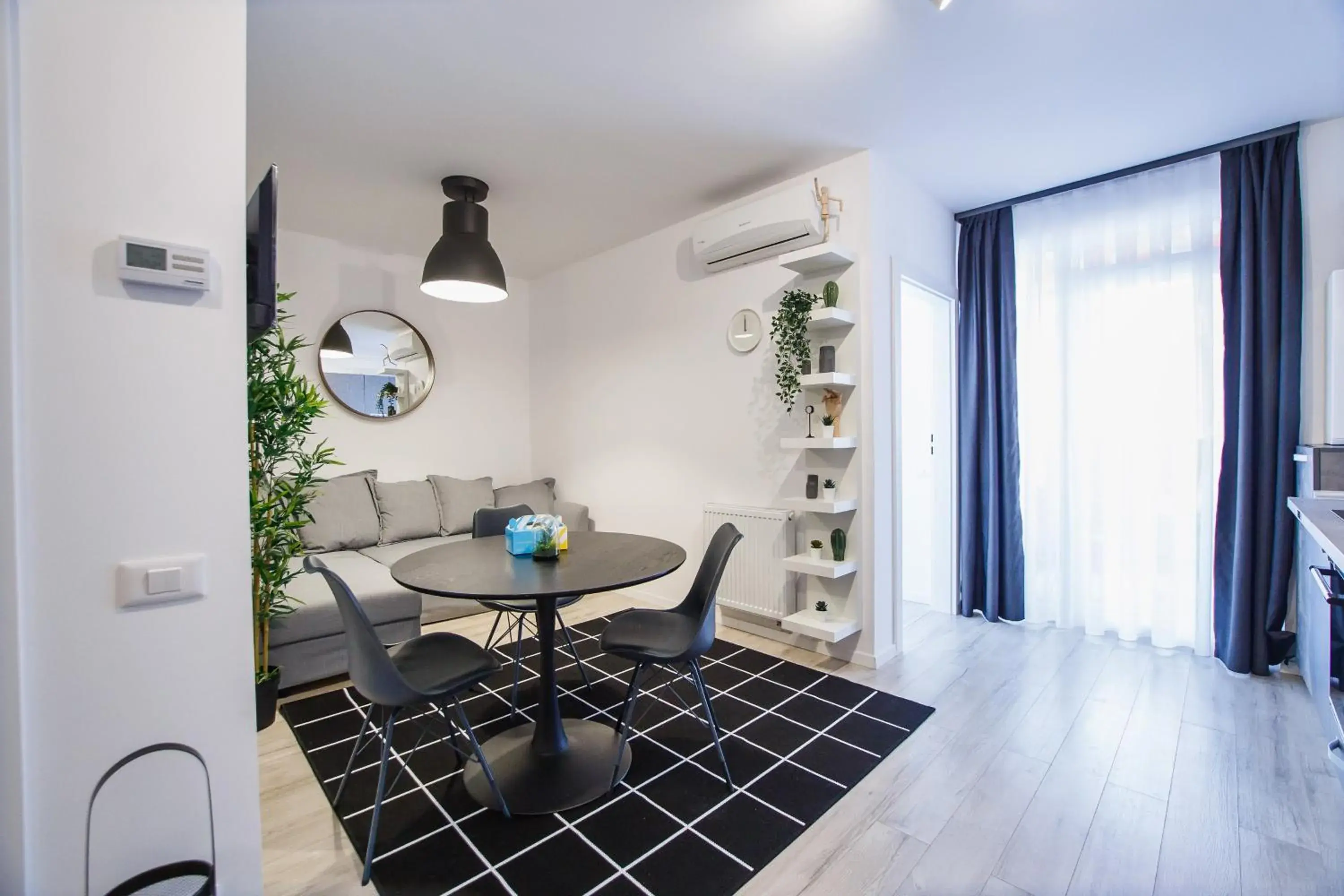 Trendy Apartment near City Center Trendy Apartment near City Center