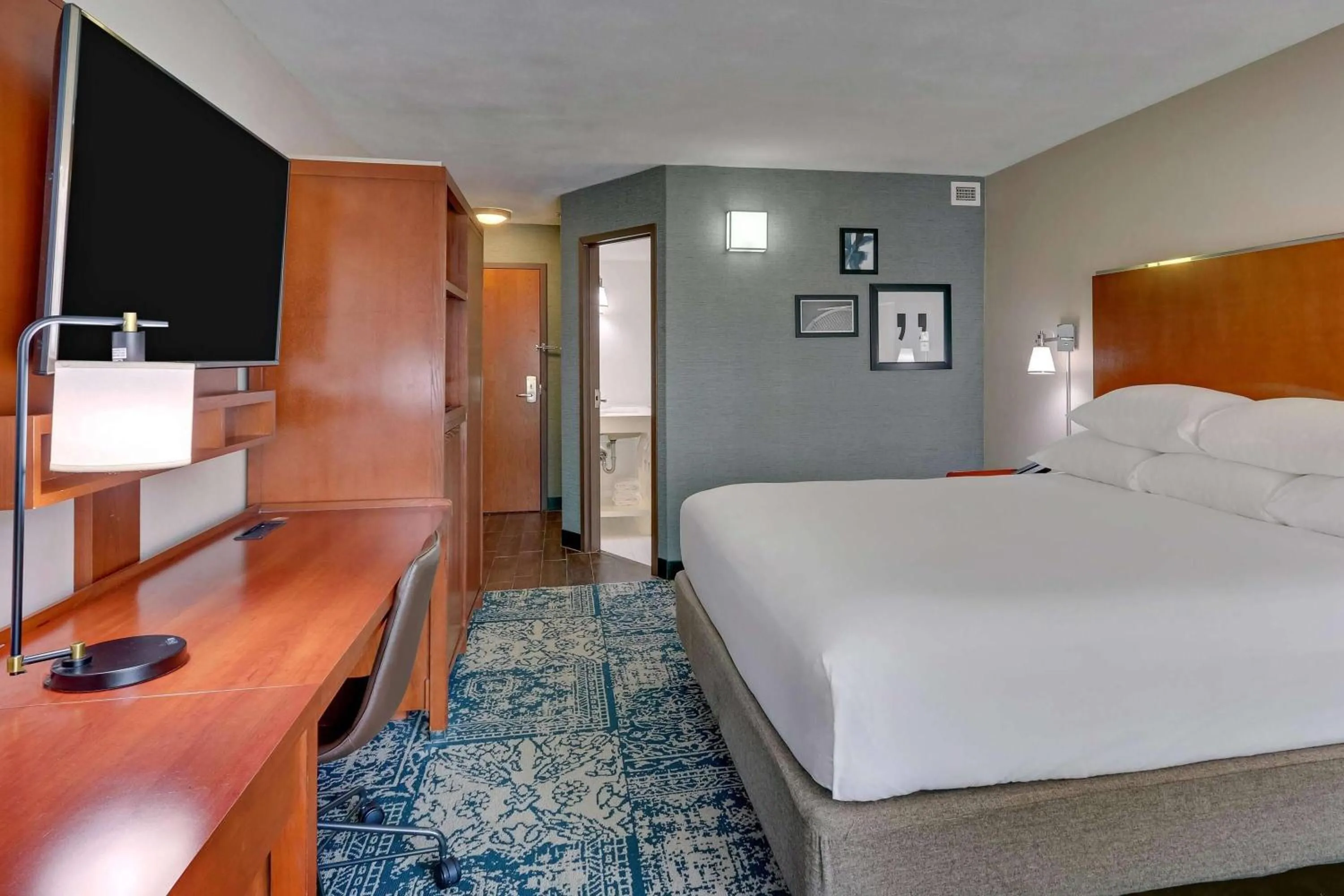 Bed in Wyndham Garden San Antonio Airport