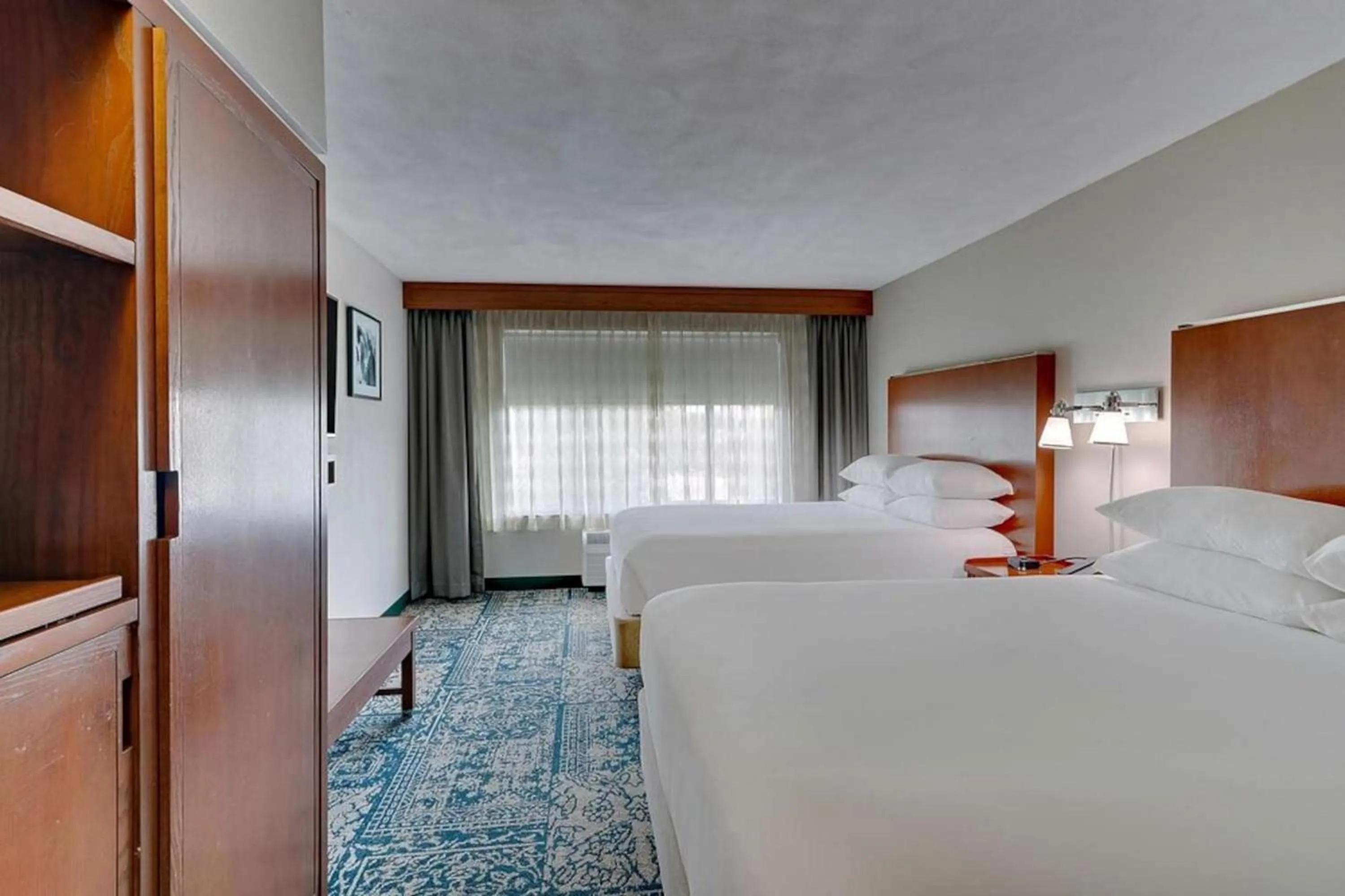 Bed in Wyndham Garden San Antonio Airport