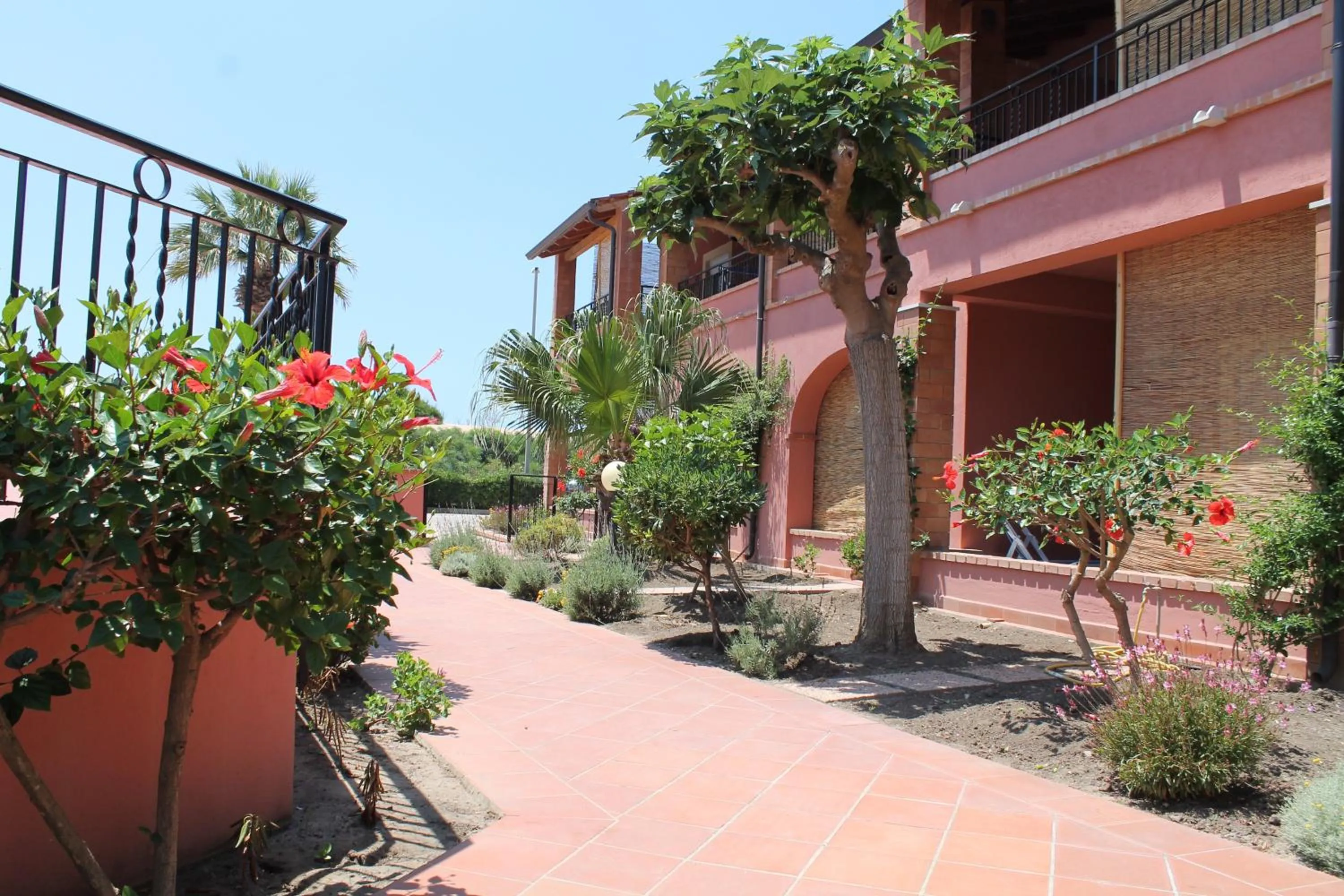 Day in Le Dune Residence