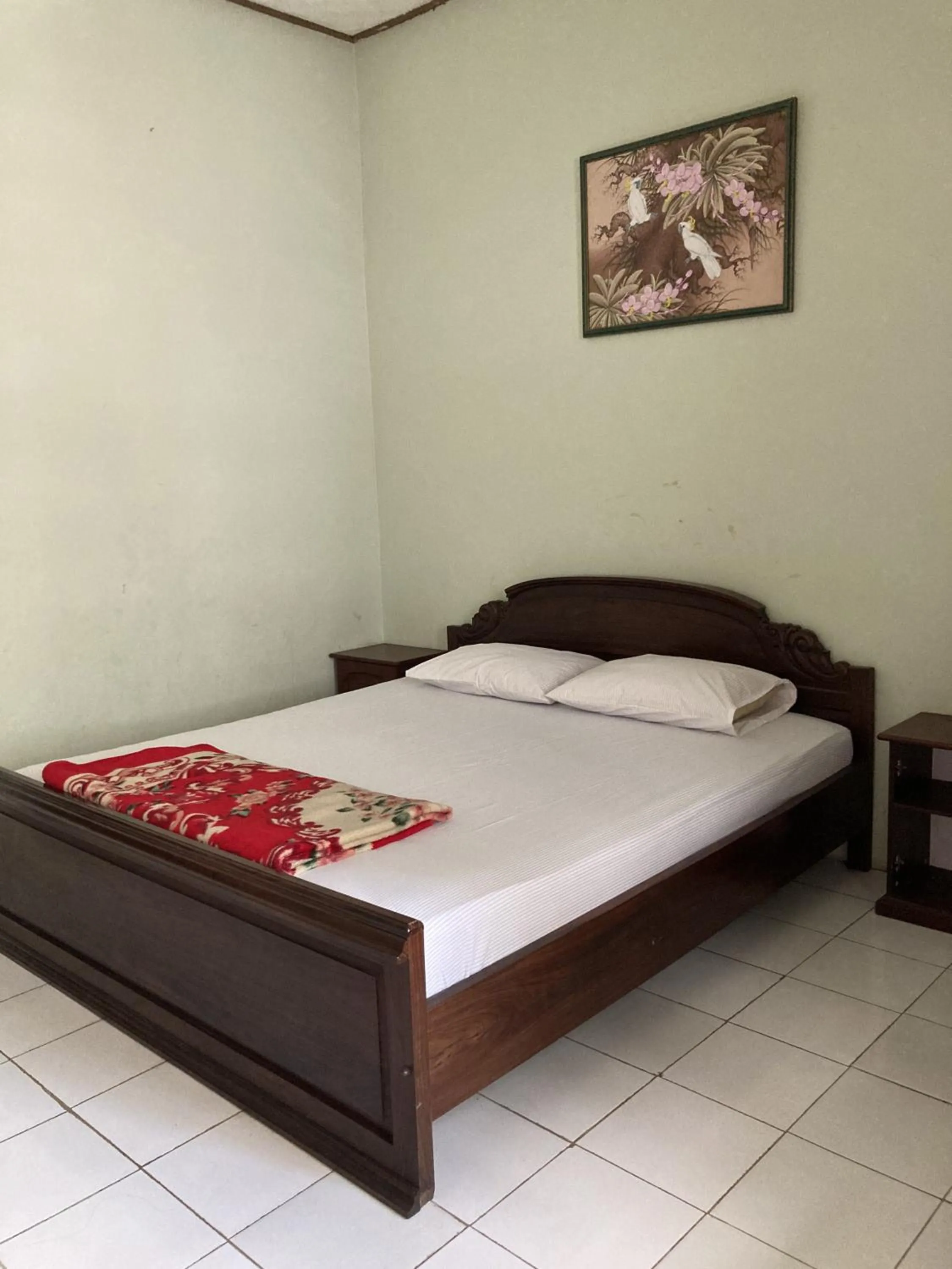 Bed in Hotel Garuda Syariah near Alun Alun Banjarnegara