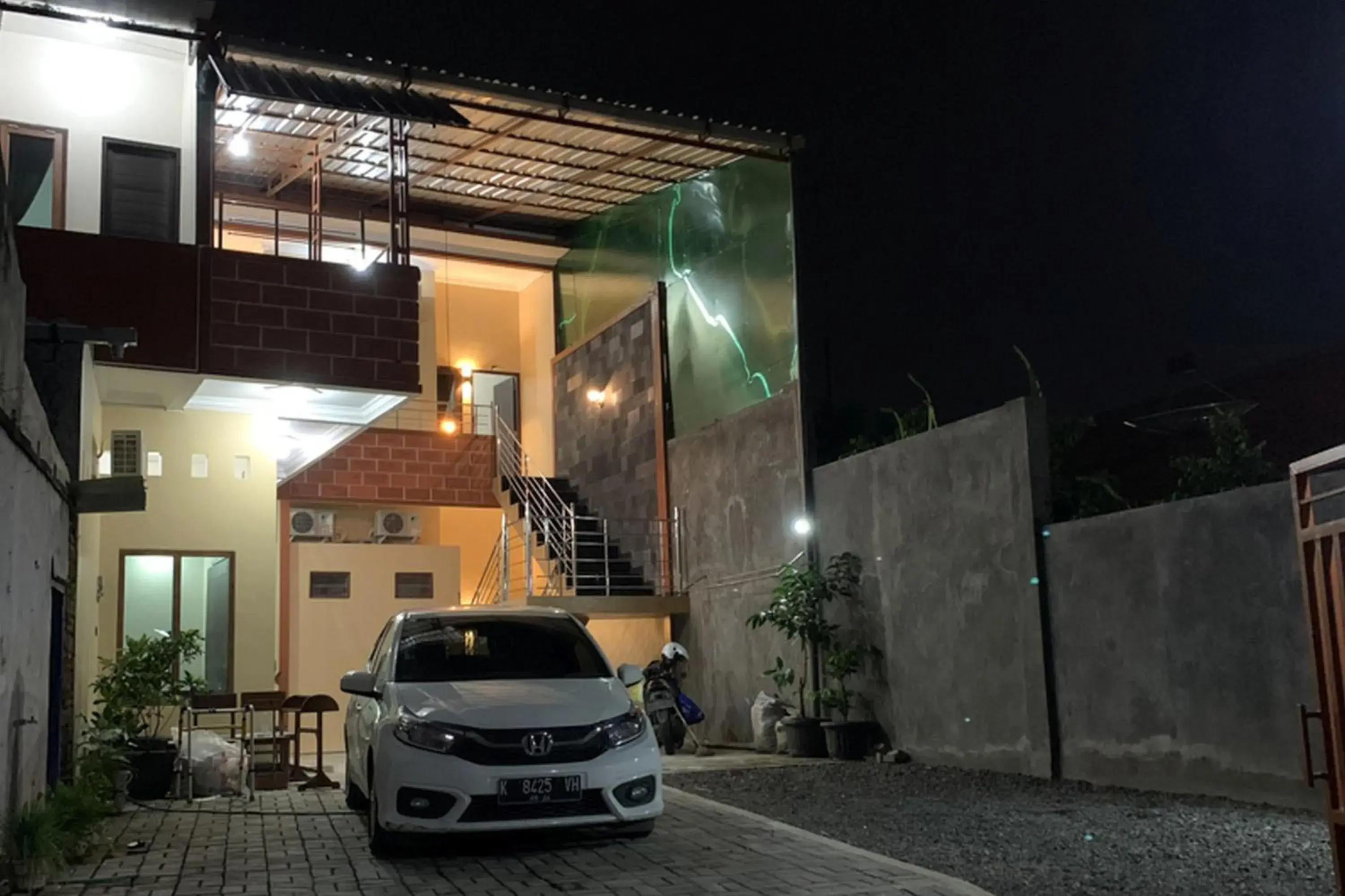 Property building in RedDoorz Syariah near Kawasan Simpang Lima Pati Property building in RedDoorz Syariah near Kawasan Simpang Lima Pati